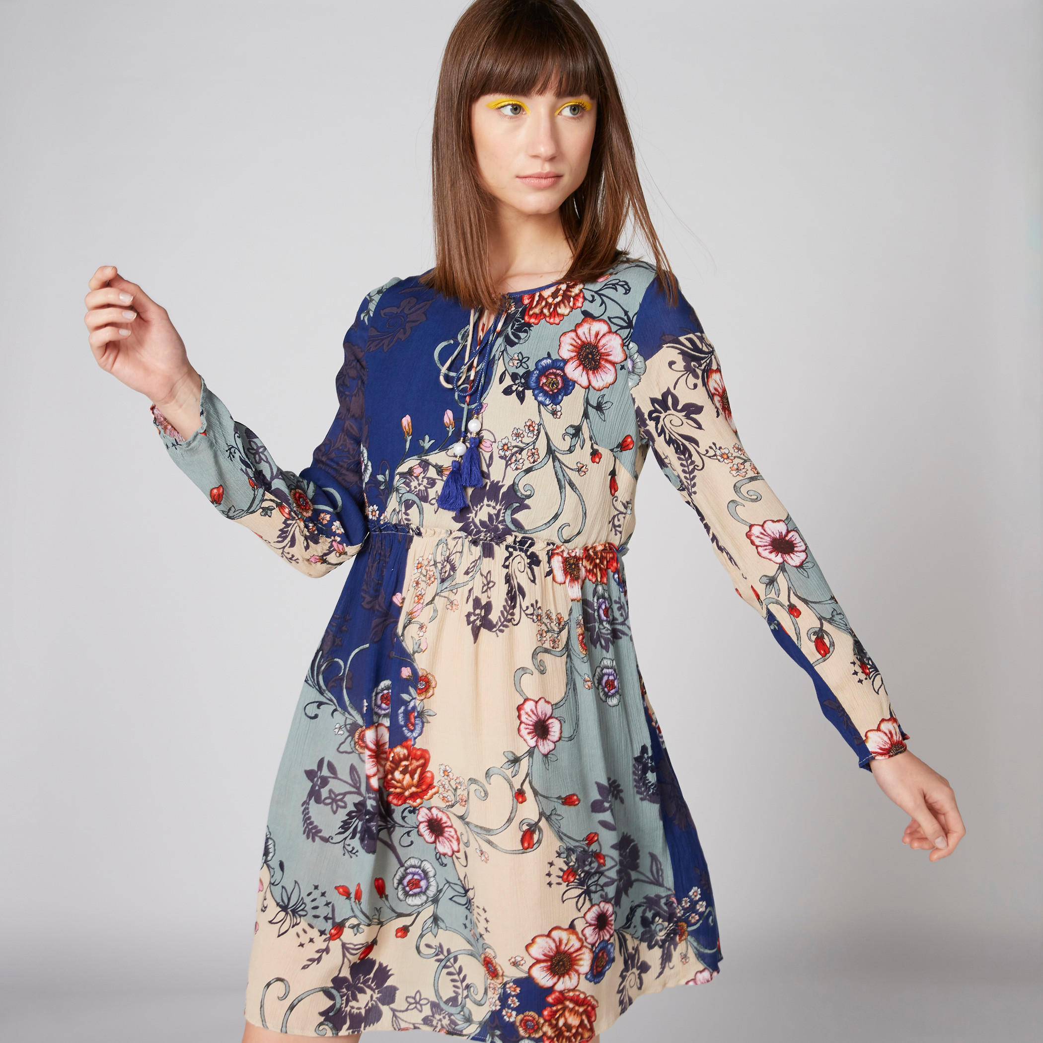 فستان إيه لاين بأكمام طويلة وشرّابات وطبعات-women-clothing-dresses-image-4