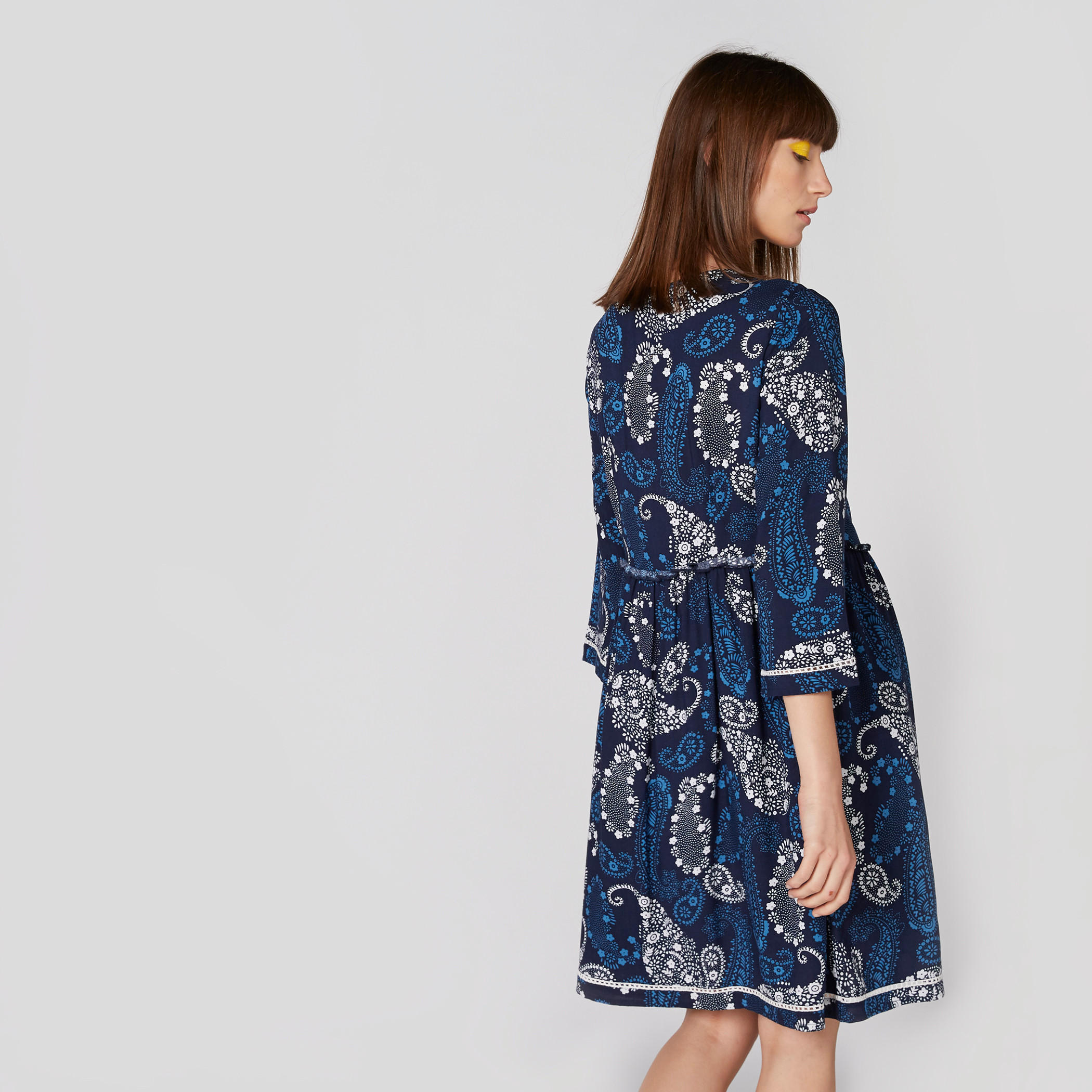 فستان إيه لاين بأكمام 3/4 وشرّابات وطبعات-women-clothing-dresses-image-2