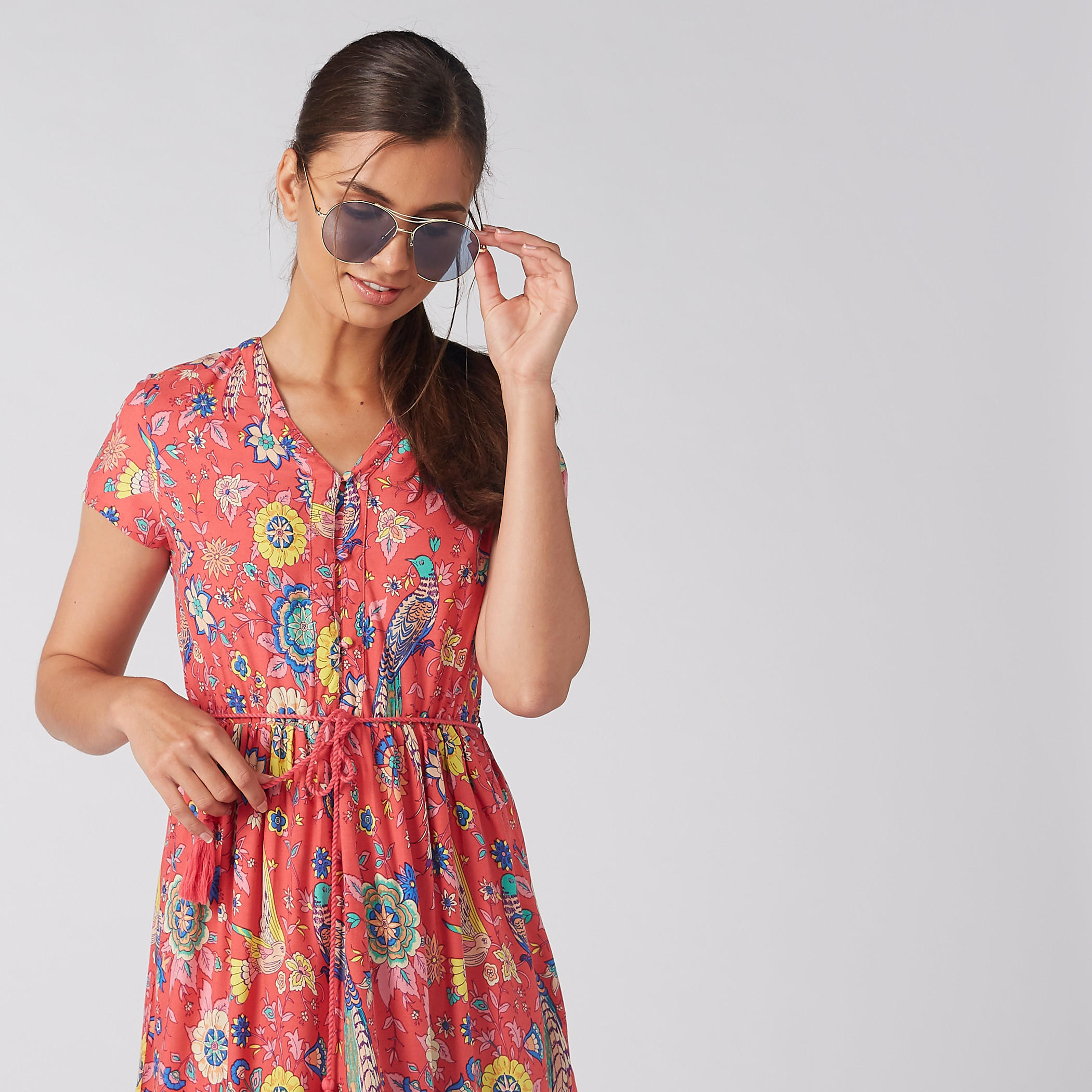 فستان قصير بأكمام قصيرة وأربطة وطبعات-women-clothing-dresses-image-2