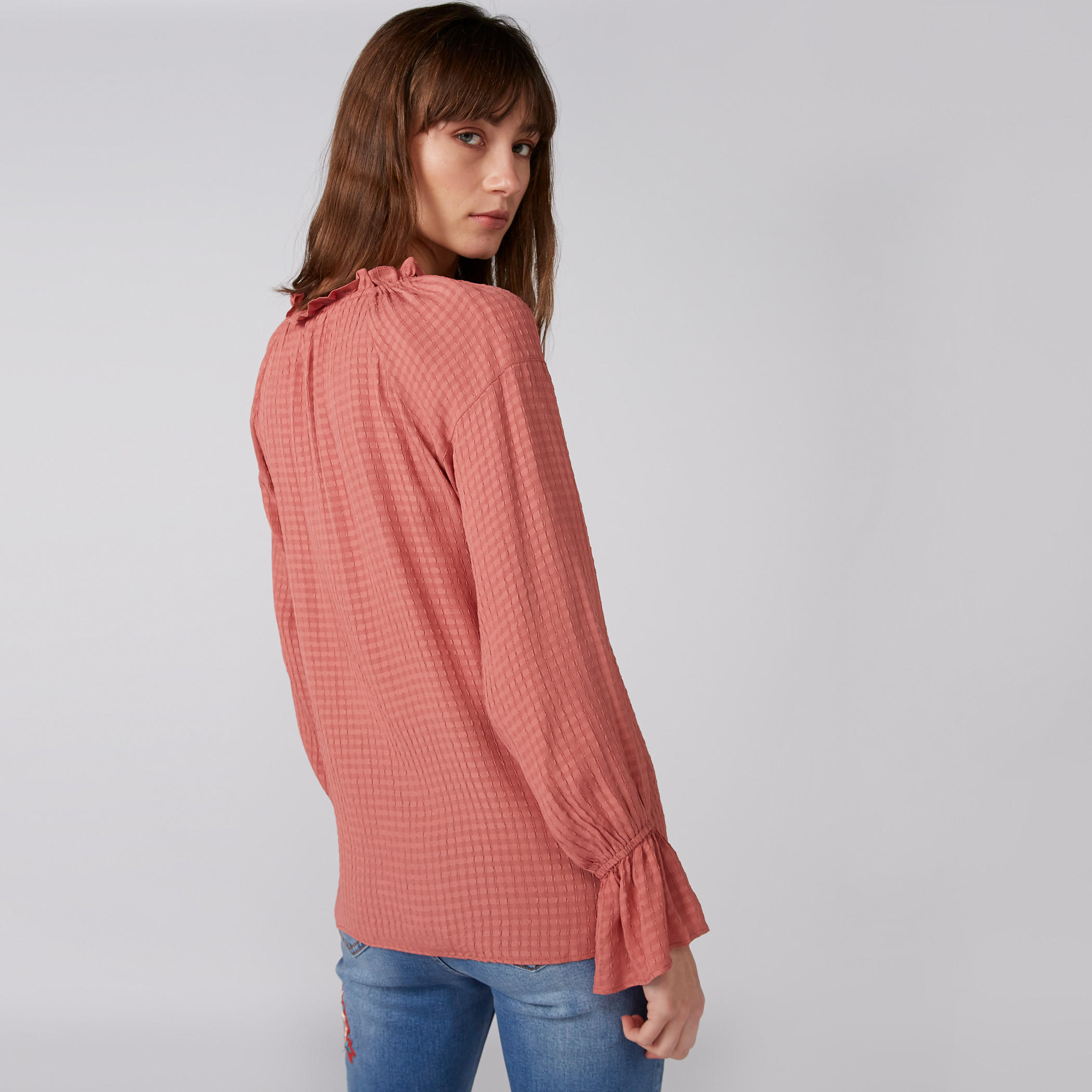 بلوزة بارزة الملمس بأكمام طويلة وأربطة-women-clothing-shirtsandblouses-blouses-image-3