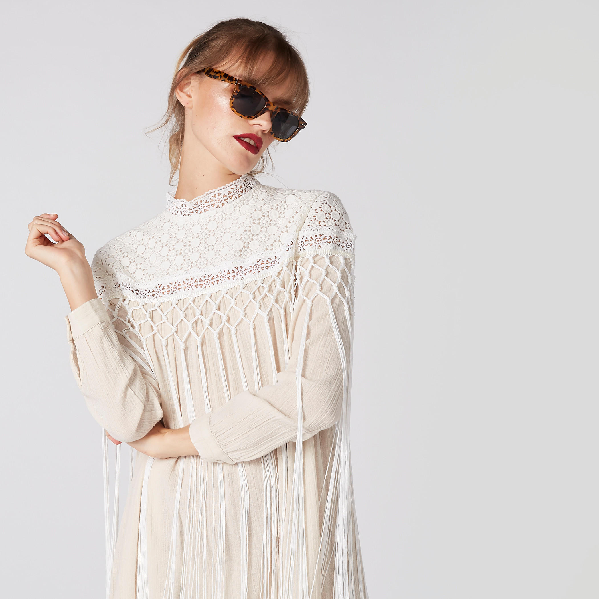 فستان مطرّز بأكمام طويلة وشراشيب-women-clothing-dresses-image-1