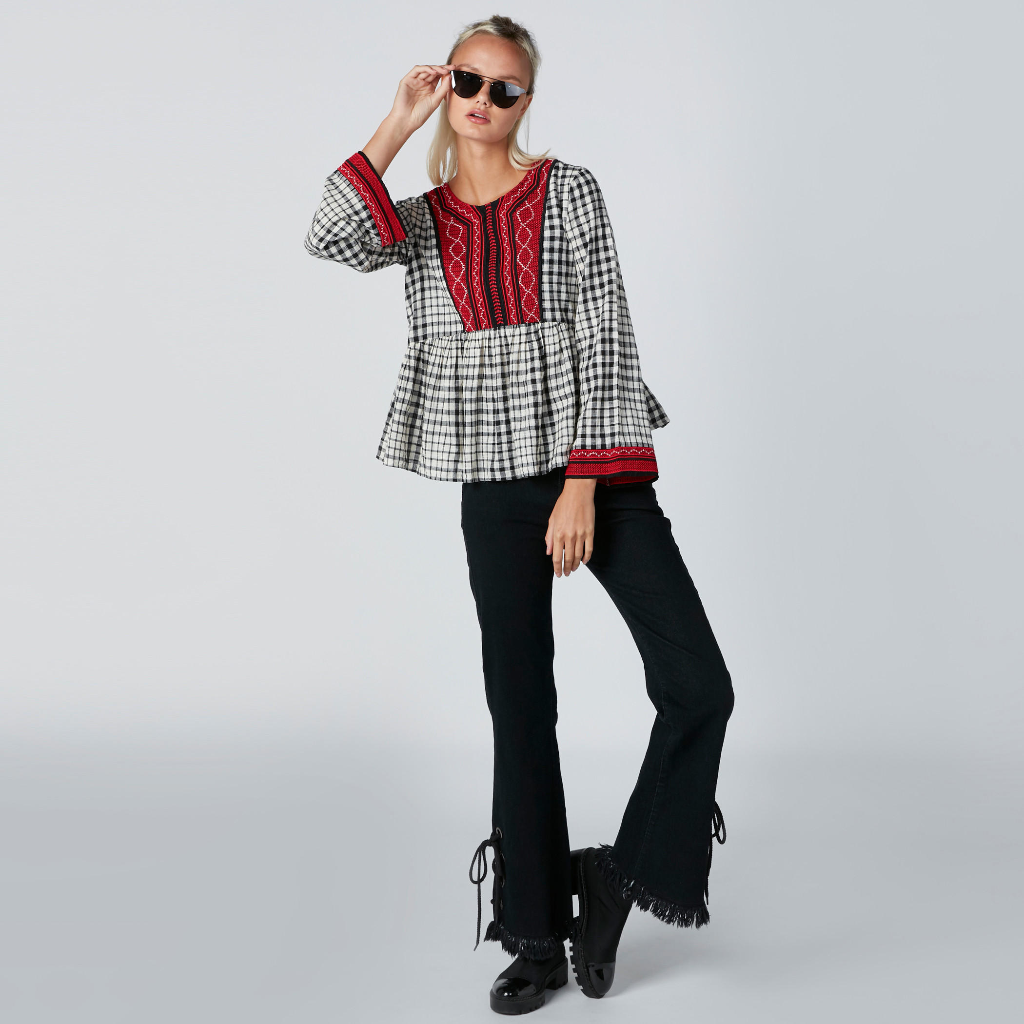 توب كاروهات بأكمام واسعة وتطريز-women-clothing-shirtsandblouses-blouses-image-4