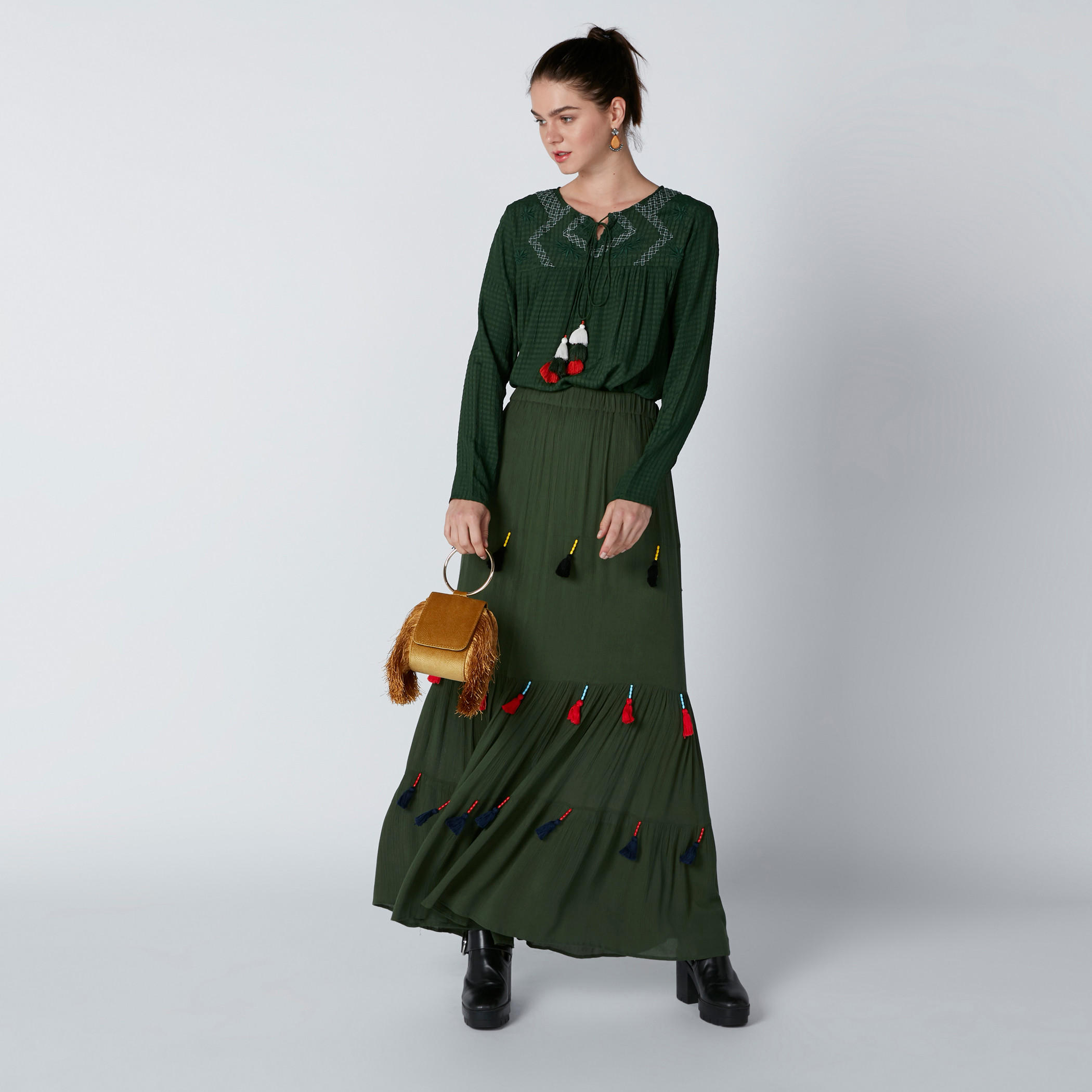 بلوزة كاروهات بأكمام طويلة وشرّابات-women-clothing-shirtsandblouses-blouses-image-3