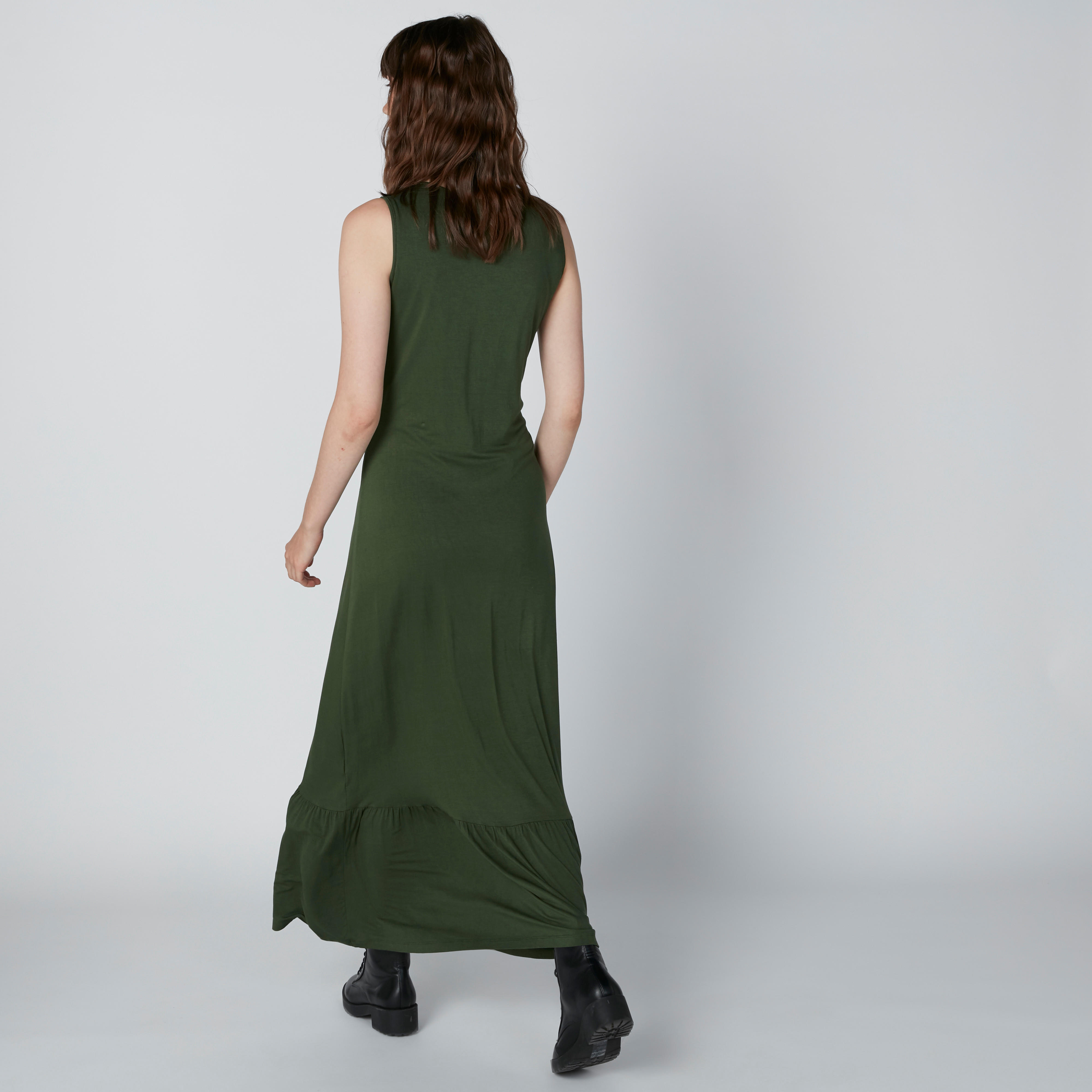 فستان طويل مزيّن دون أكمام بتفاصيل كشكش-women-clothing-dresses-image-2