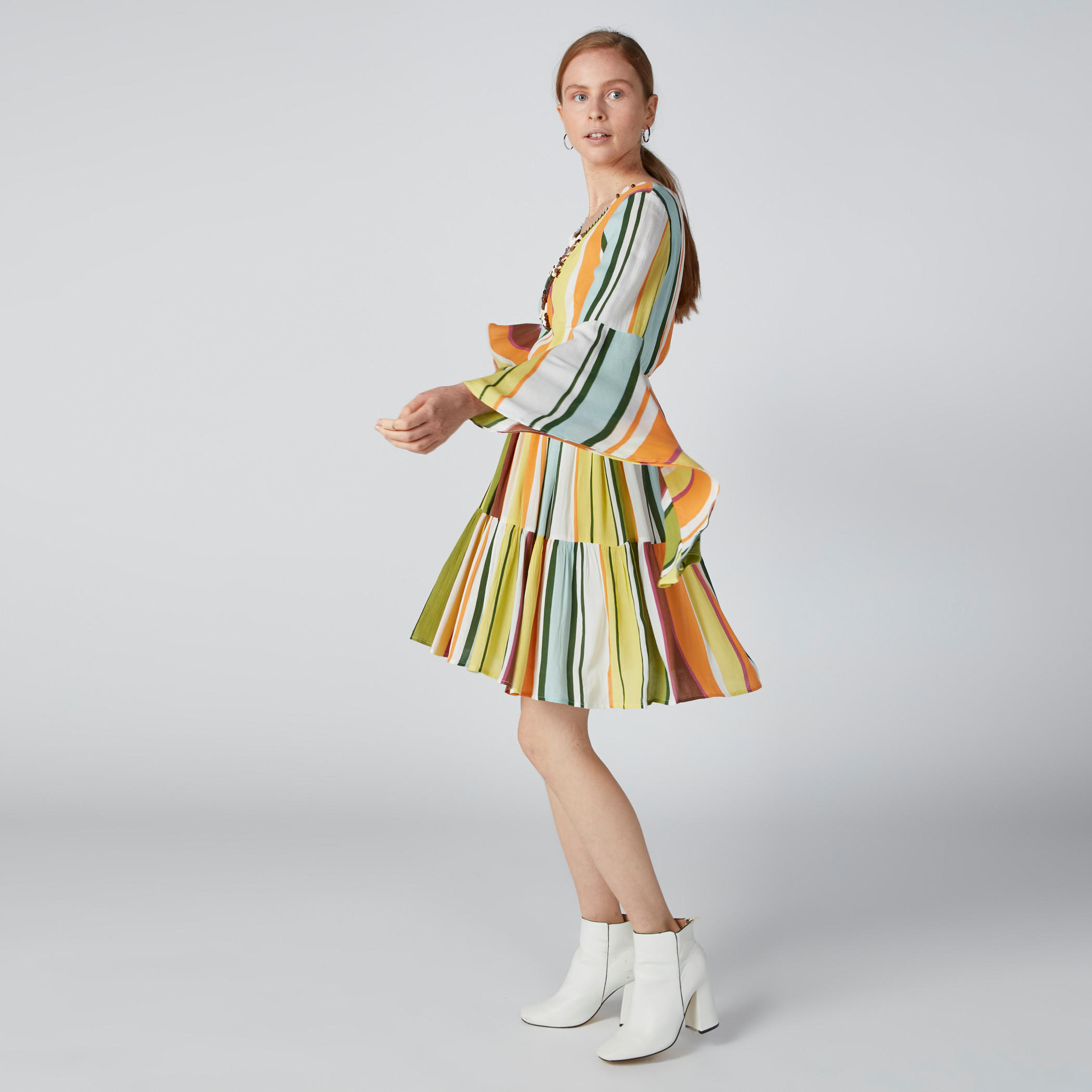 فستان مقلم بتزيينات خرز وأكمام واسعة-women-clothing-dresses-image-4