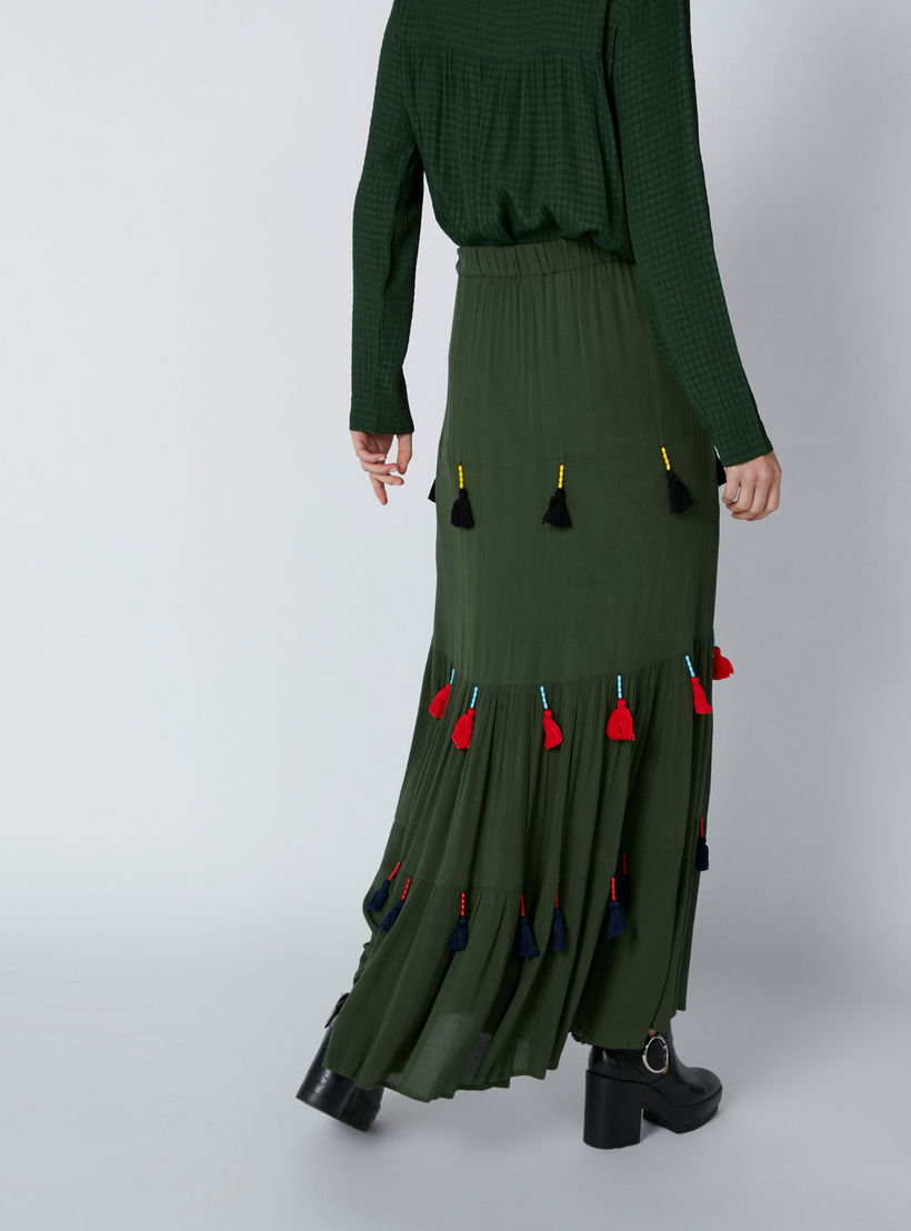 تنورة طويلة إيه لاين بخصر مطّاطي وشرّابات-women-clothing-bottoms-skirts-image-2