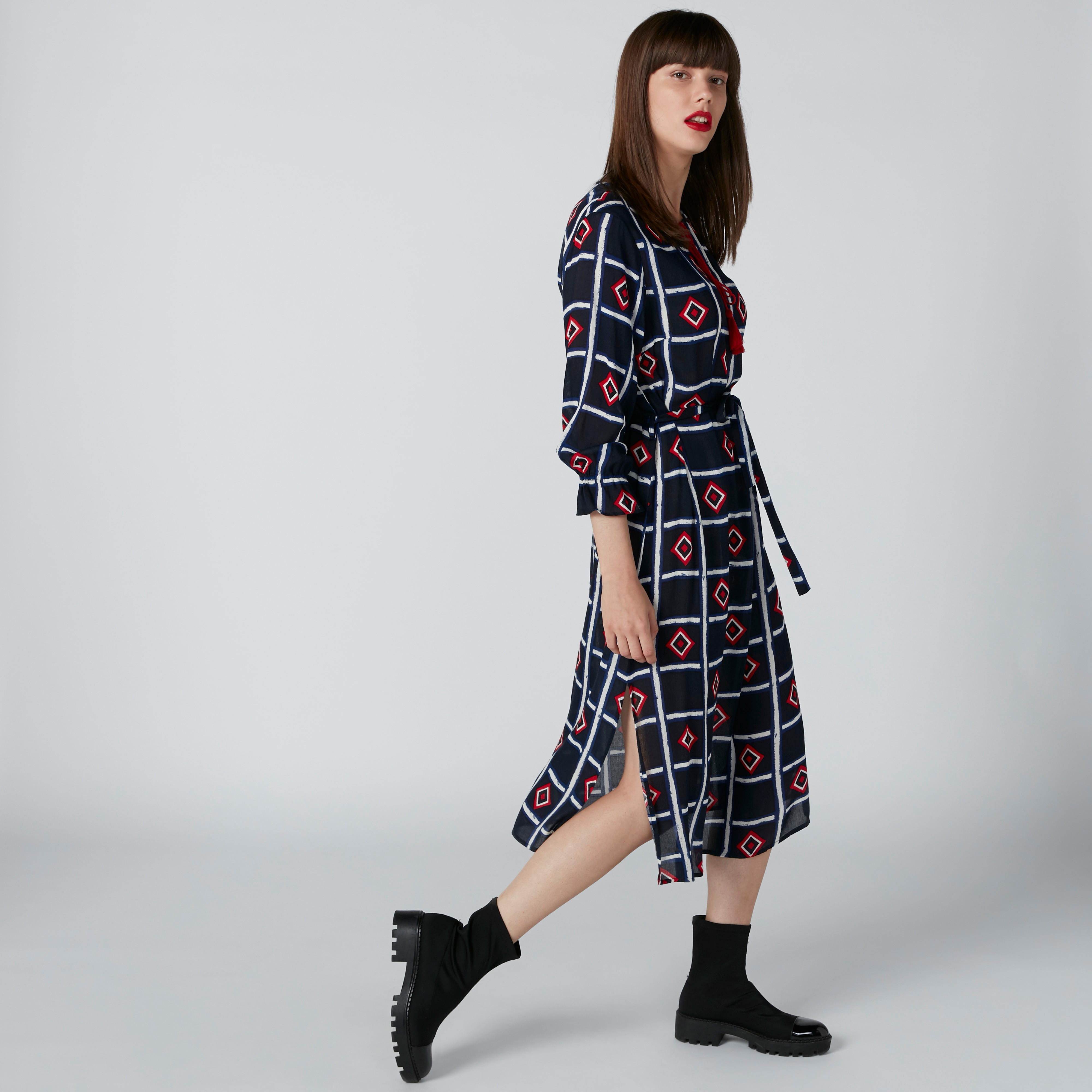 فستان متوسط الطول بأكمام 3/4 وفتحة جانبية وطبعات-women-clothing-dresses-image-3