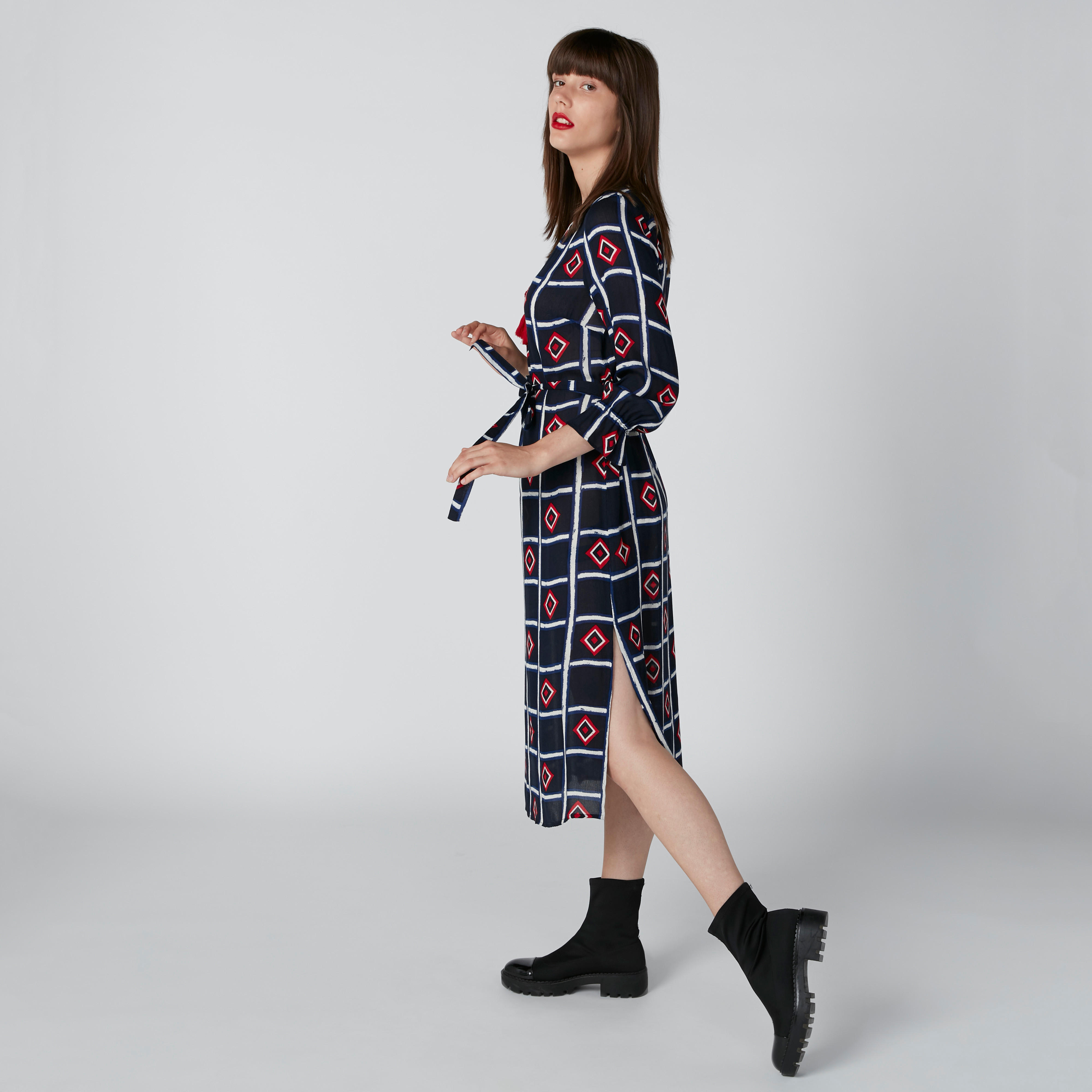 فستان متوسط الطول بأكمام 3/4 وفتحة جانبية وطبعات-women-clothing-dresses-image-4