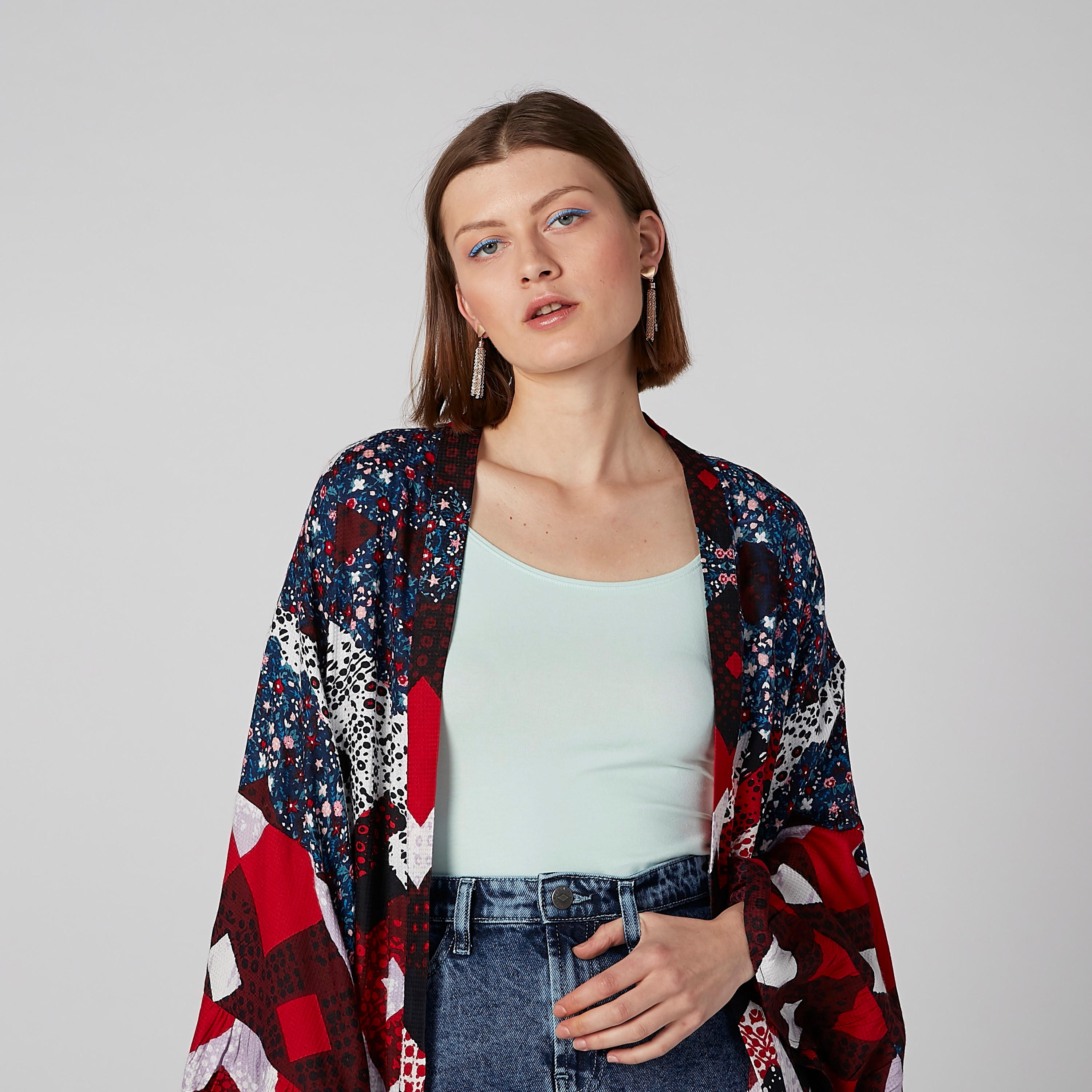 كارديجان بأكمام واسعة وطبعات-women-winterwear-cardigansandjumpers-cardigans-image-2