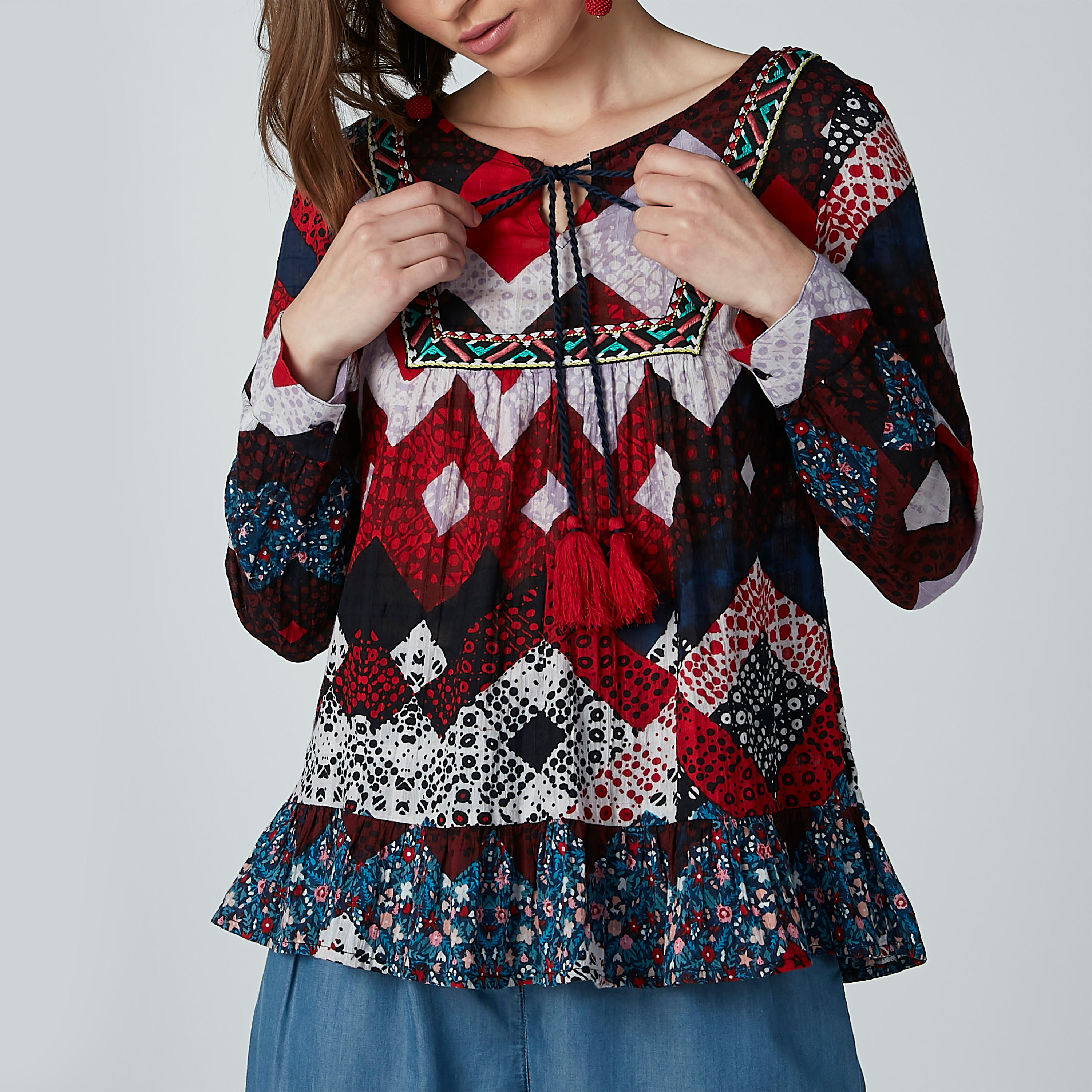 بلوزة بأكمام طويلة ورباط وطبعات-women-clothing-shirtsandblouses-blouses-image-4