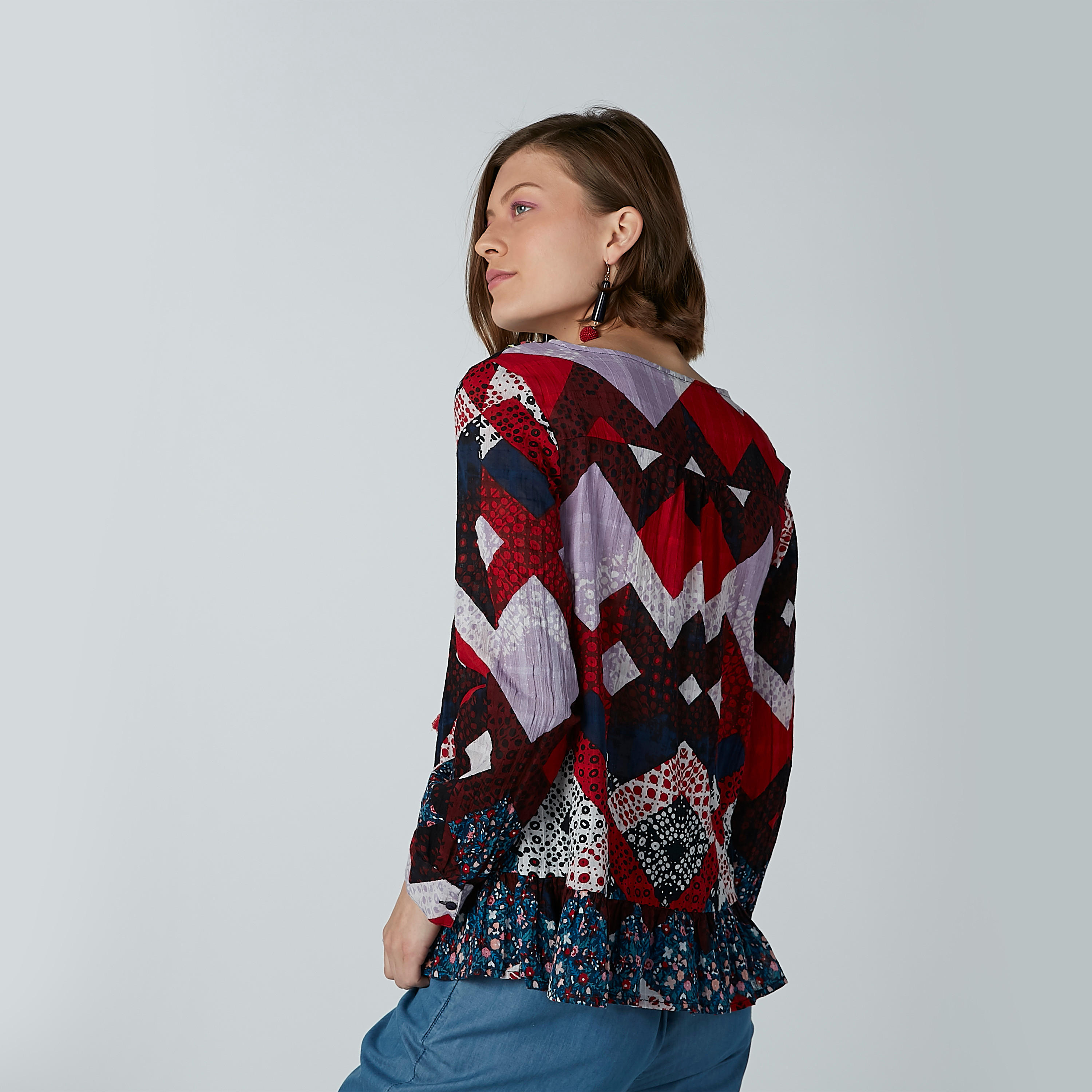 بلوزة بأكمام طويلة ورباط وطبعات-women-clothing-shirtsandblouses-blouses-image-5