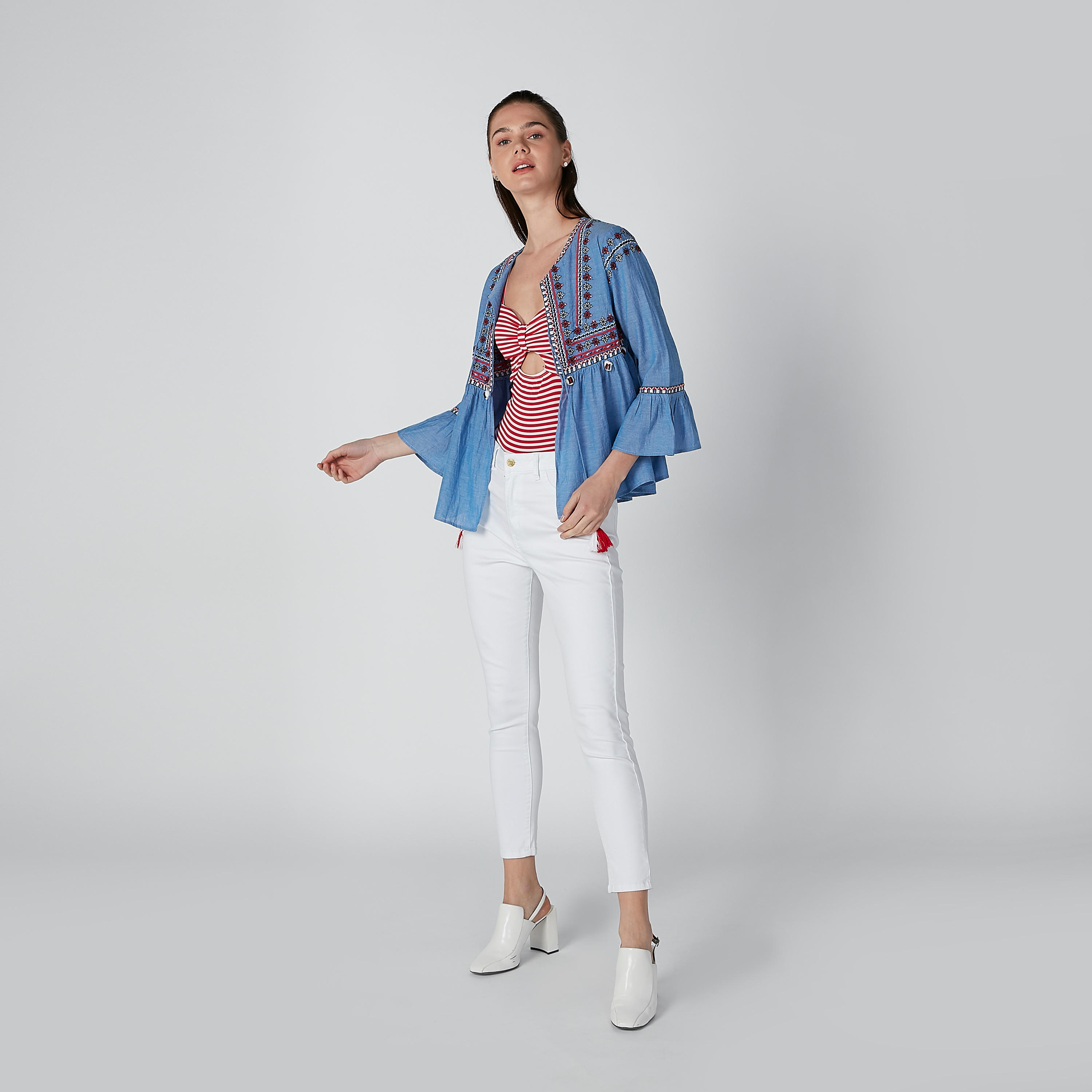 سترة مطرّزة بأربطة-women-winterwear-cardigansandjumpers-cardigans-image-6