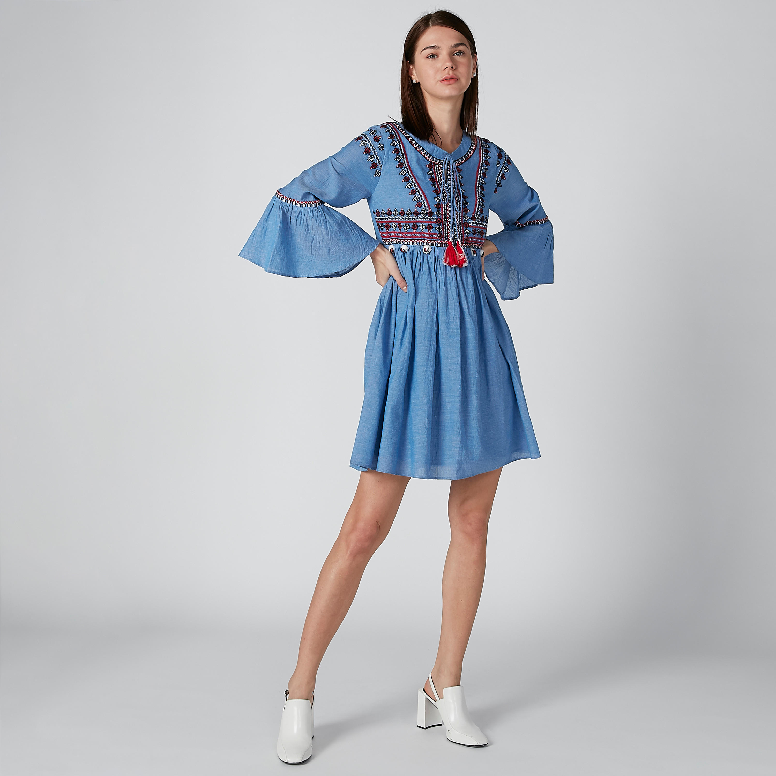 تونيك مطرّز برباط-women-clothing-shirtsandblouses-blouses-image-5