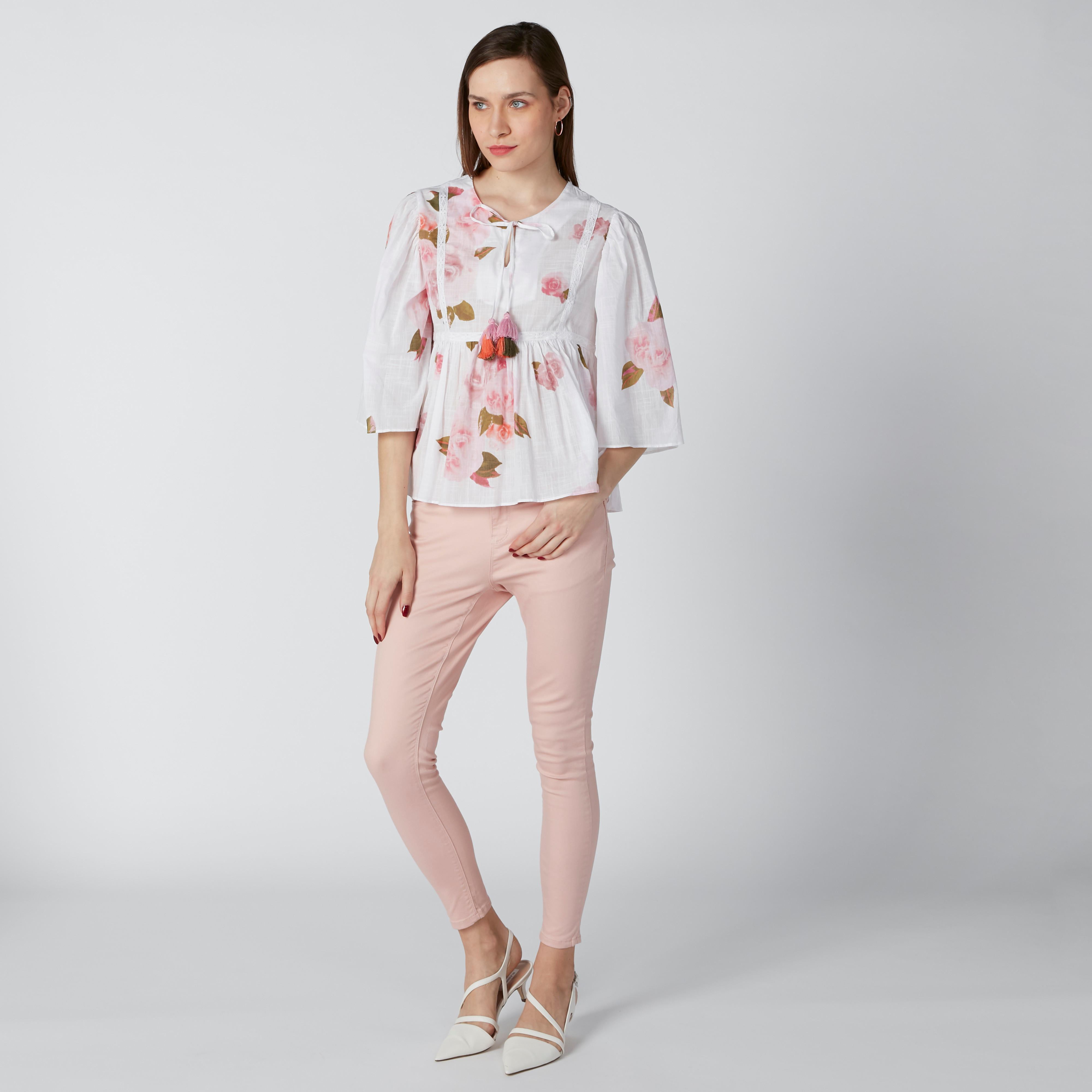 بلوزة بأكمام واسعة وأربطة وطبعات زهرية-women-clothing-shirtsandblouses-blouses-image-3