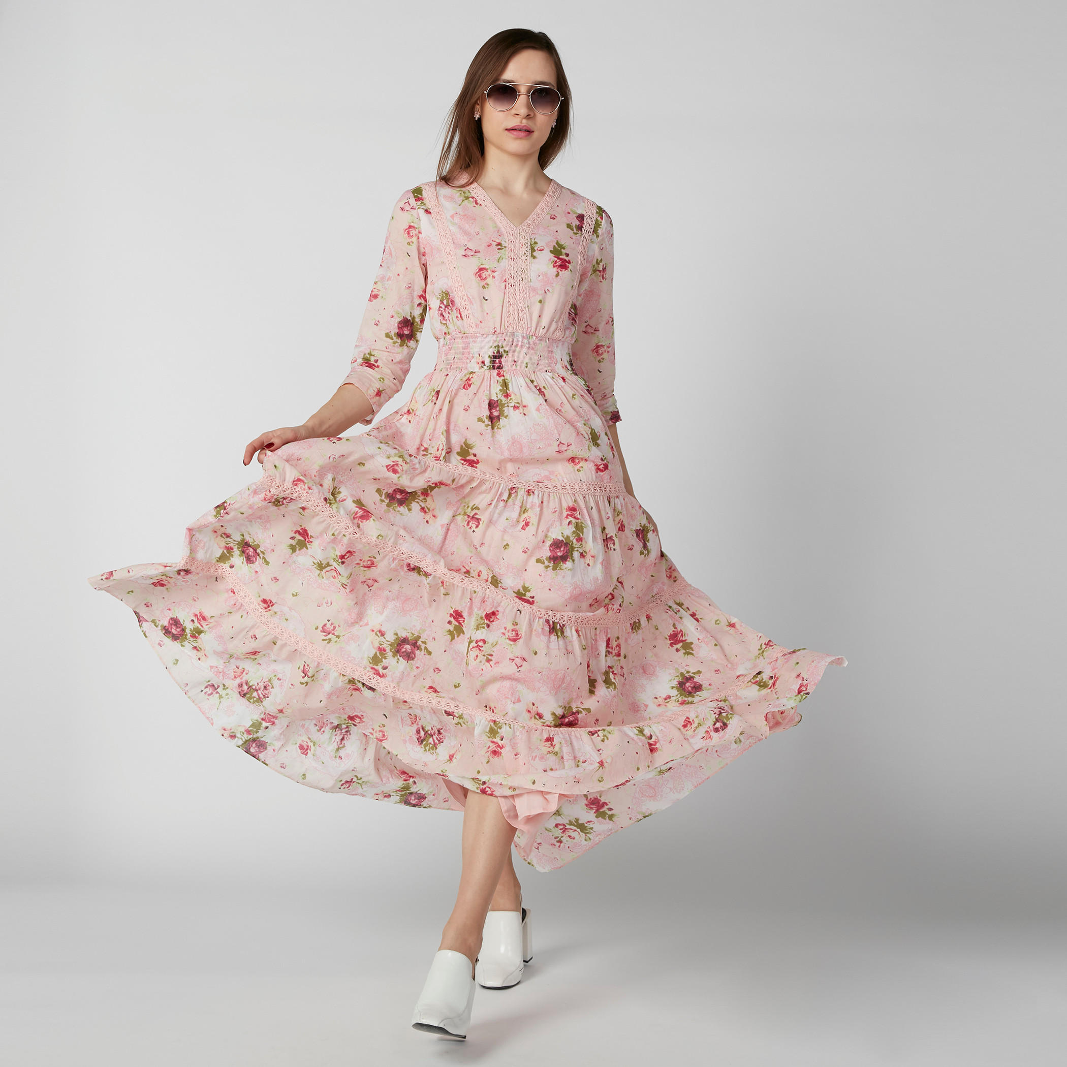 فستان طويل بأكمام 3/4 وتفاصيل دانتيل وطبعات زهرية-women-clothing-dresses-image-3