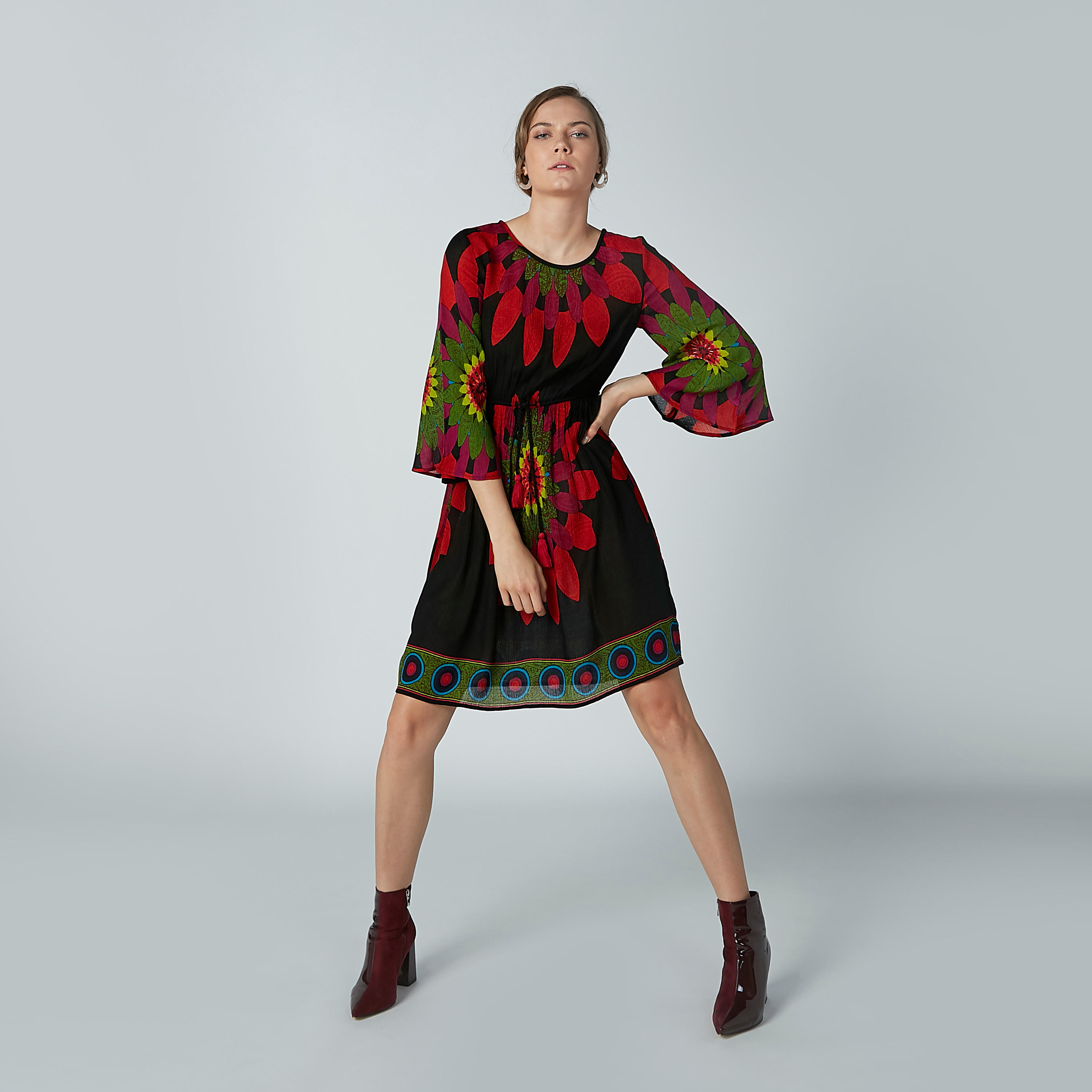 تونيك بياقة مستديرة وأكمام 3/4 واسعة وطبعات زهرية-women-clothing-shirtsandblouses-blouses-image-1