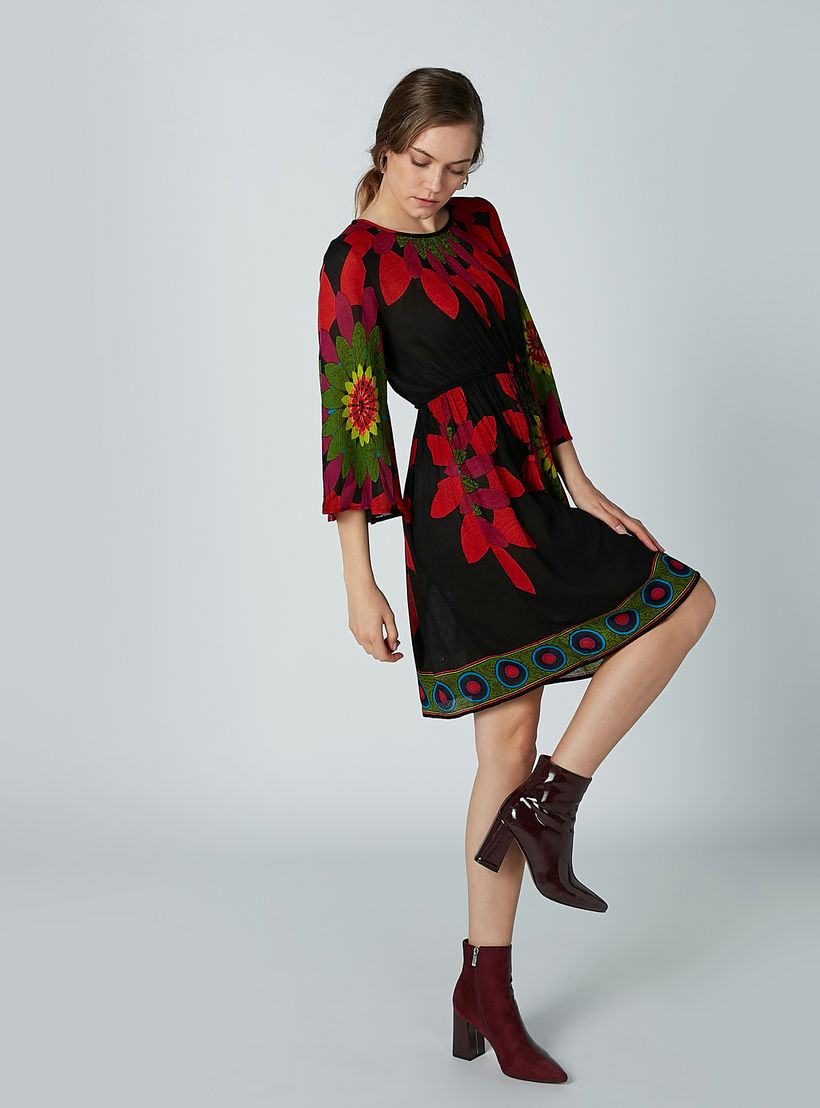 تونيك بياقة مستديرة وأكمام 3/4 واسعة وطبعات زهرية-women-clothing-shirtsandblouses-blouses-image-4
