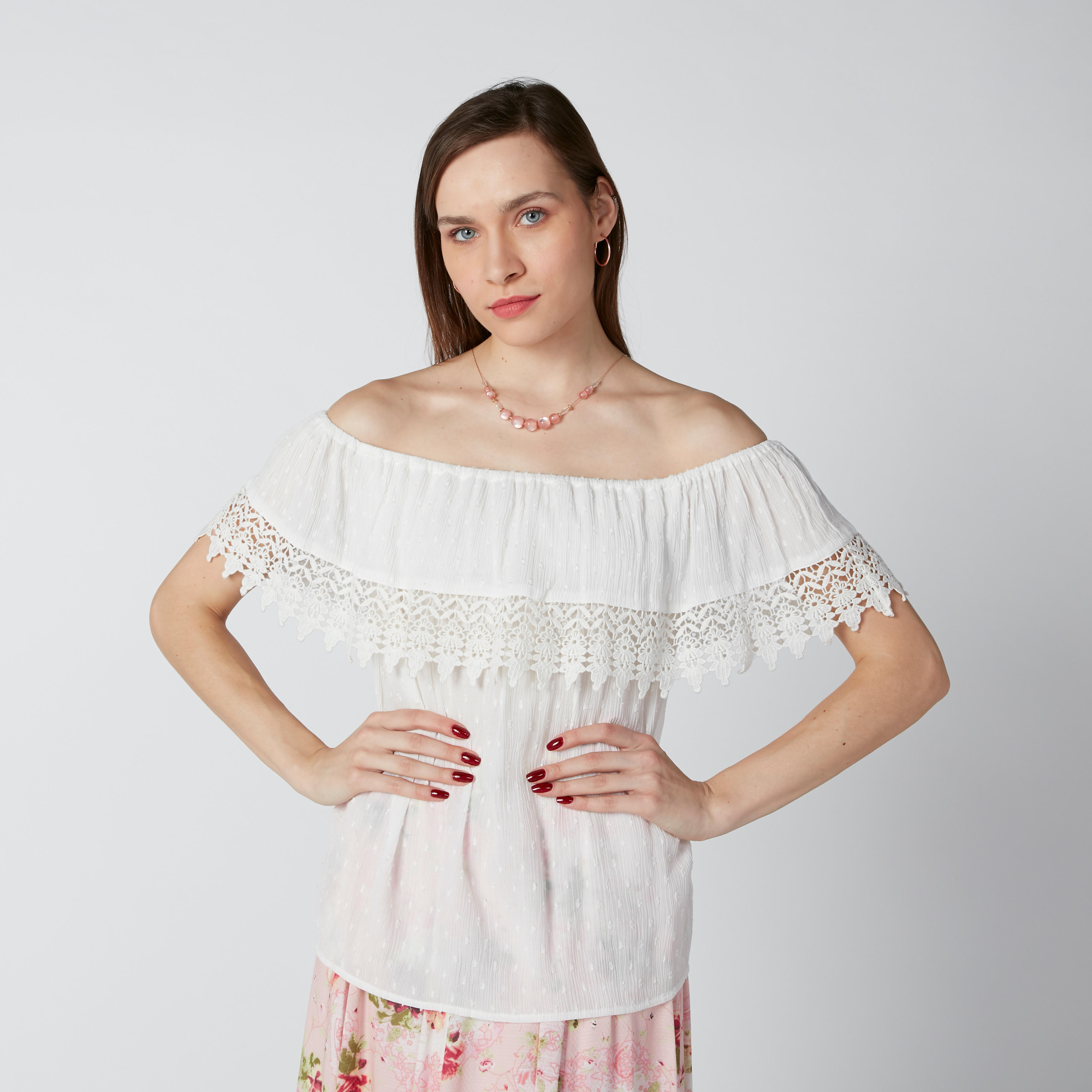 بلوزة مكشوفة الأكتاف بتفاصيل دانتيل-women-clothing-shirtsandblouses-blouses-image-1