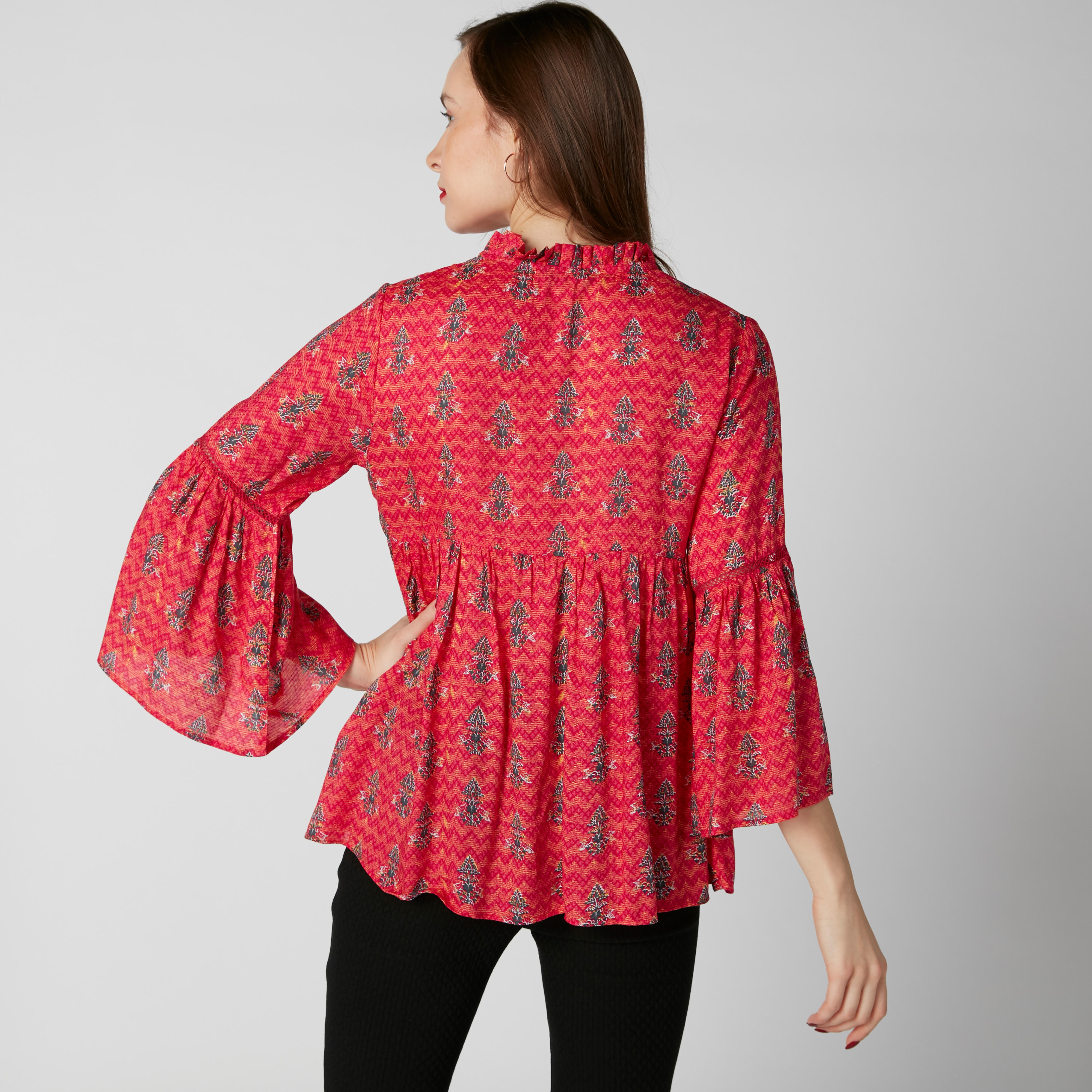 بلوزة بأكمام واسعة وأربطة وطبعات-women-clothing-shirtsandblouses-blouses-image-2
