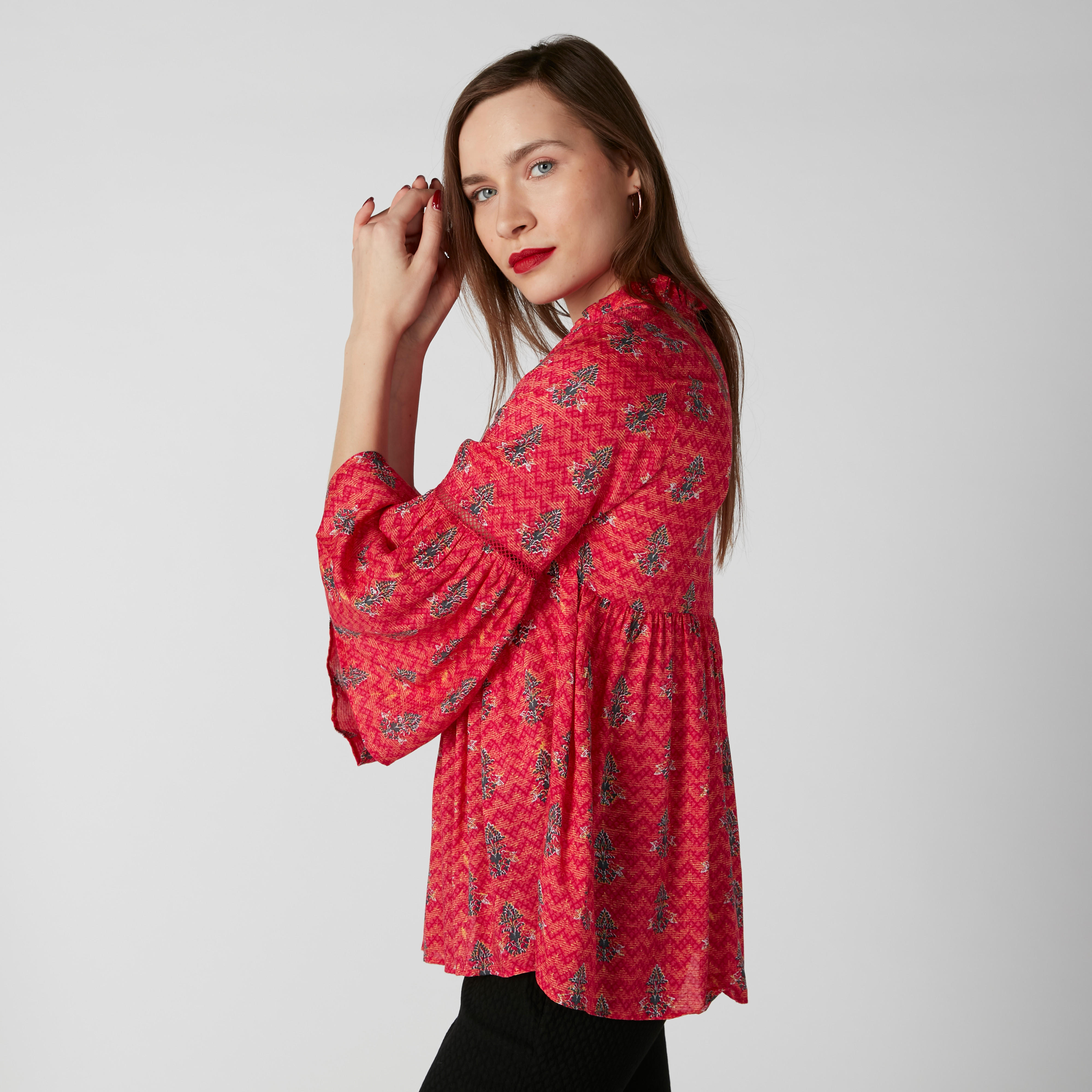 بلوزة بأكمام واسعة وأربطة وطبعات-women-clothing-shirtsandblouses-blouses-image-4