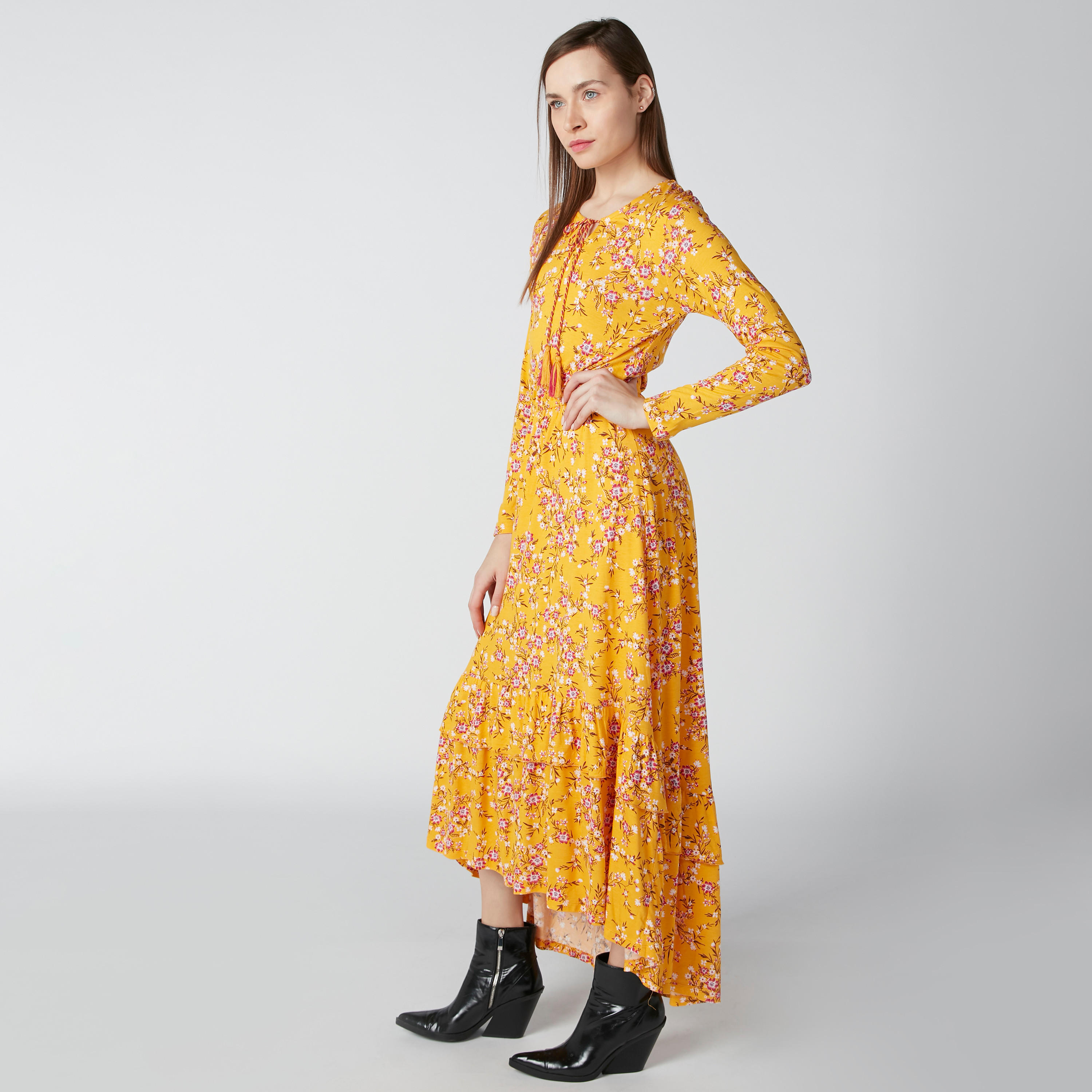 فستان بحوّاف غير مستوية وطبعات زهرية-women-clothing-dresses-image-3