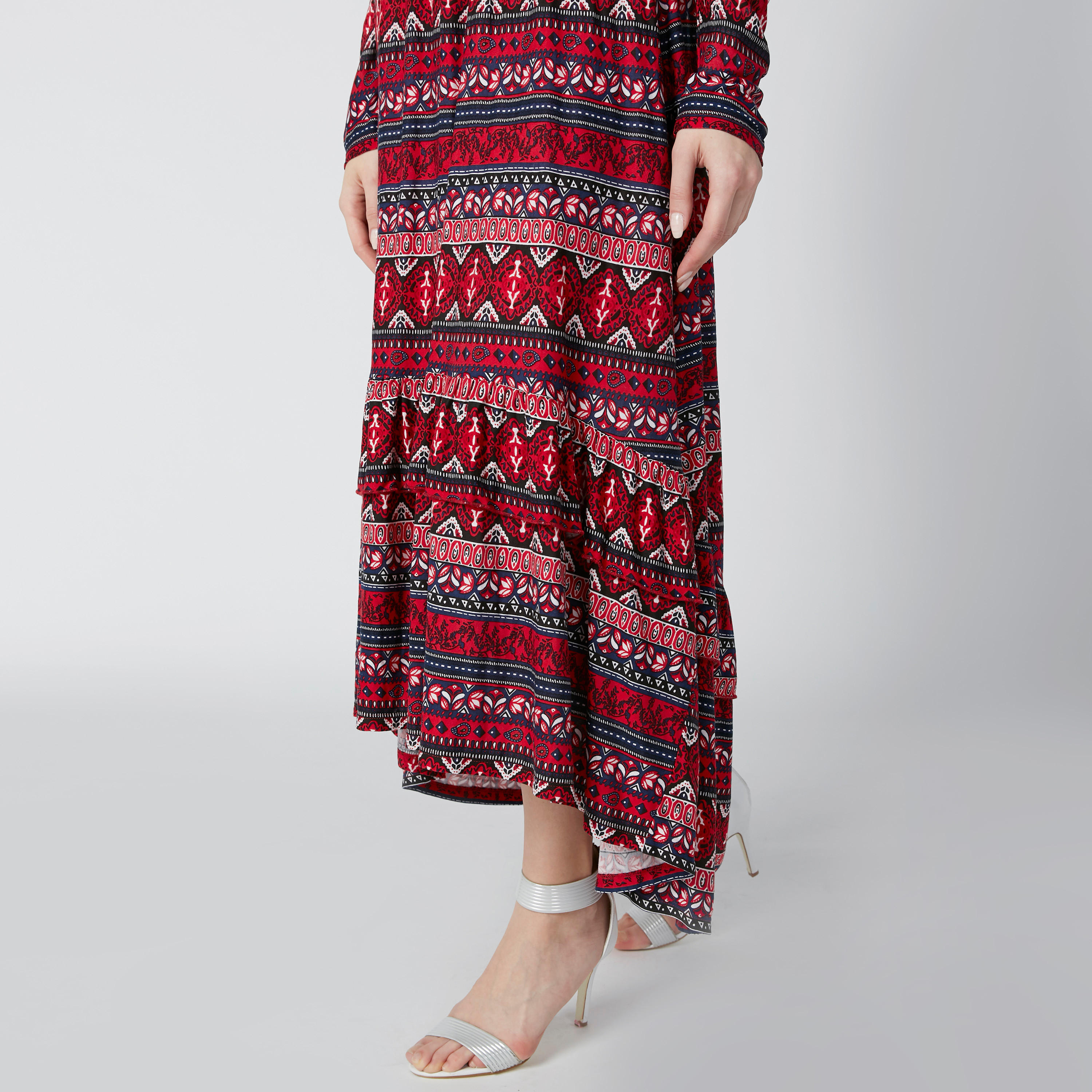 فستان طويل بحوّاف غير مستوية ورباط وطبعات-women-clothing-dresses-image-5