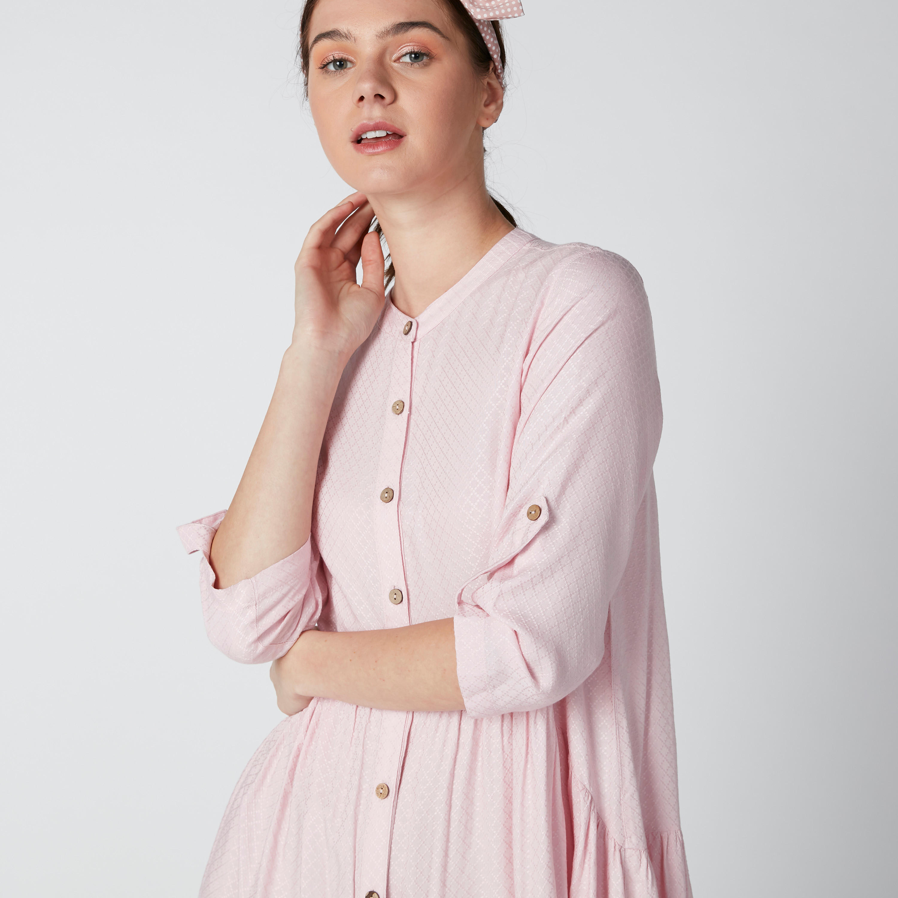 فستان قميص بياقة ماندارين وأكمام مثنية للأعلى-women-clothing-dresses-image-5