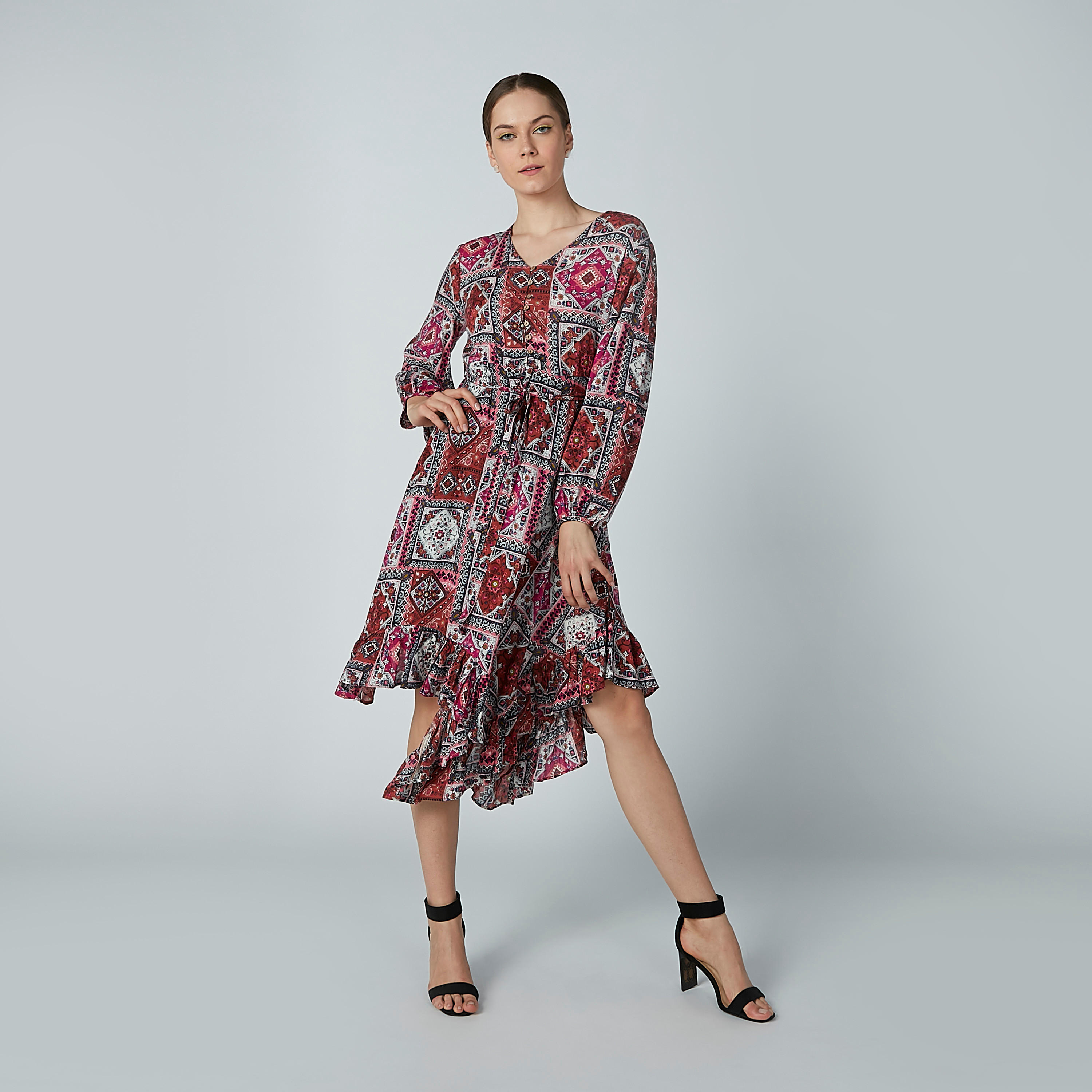 فستان متوسط الطول بياقة V وأكمام طويلة وحواف غير مستوية وطبعات-women-clothing-dresses-image-1