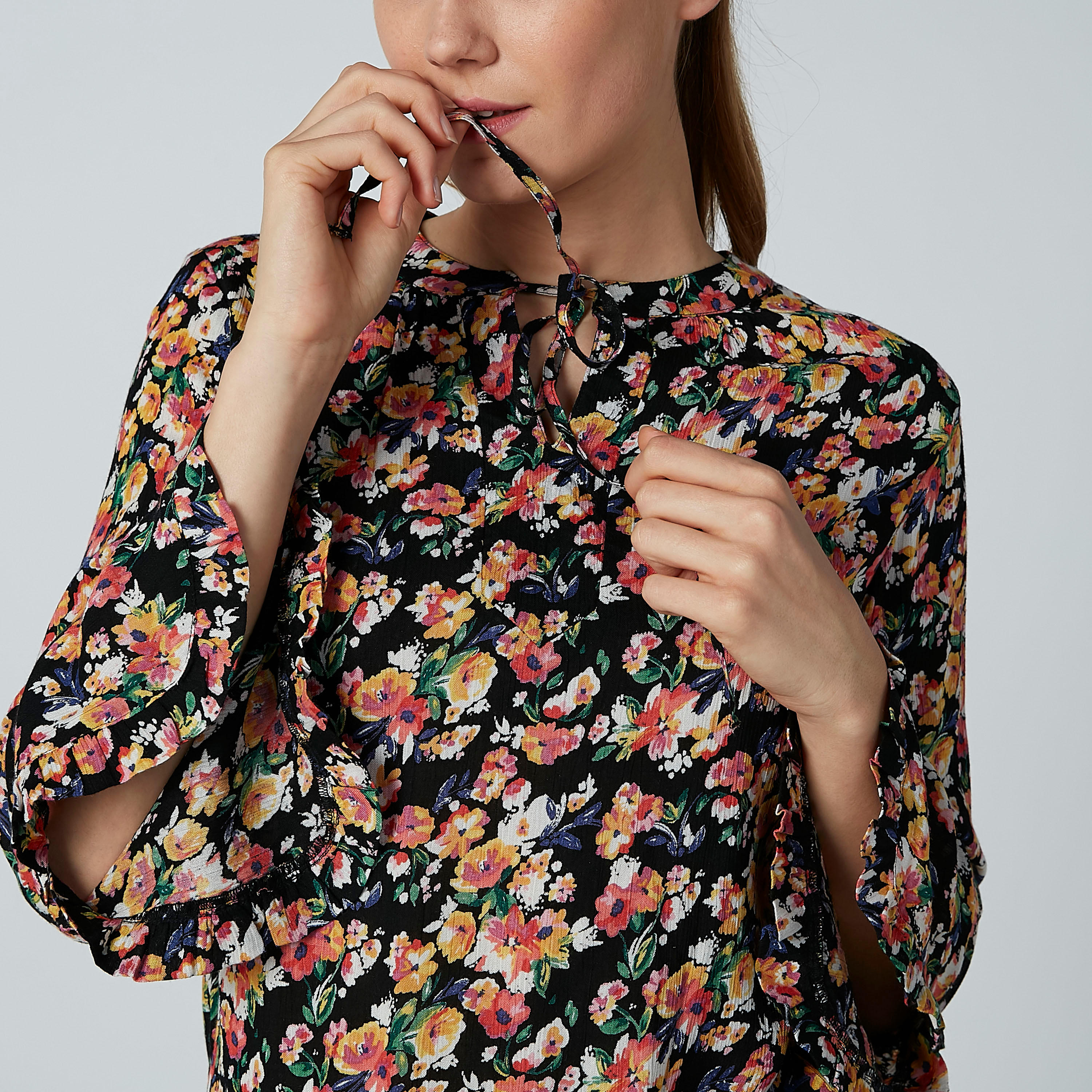 بلوزة بأكمام طويلة وأربطة وطبعات زهرية-women-clothing-shirtsandblouses-blouses-image-2