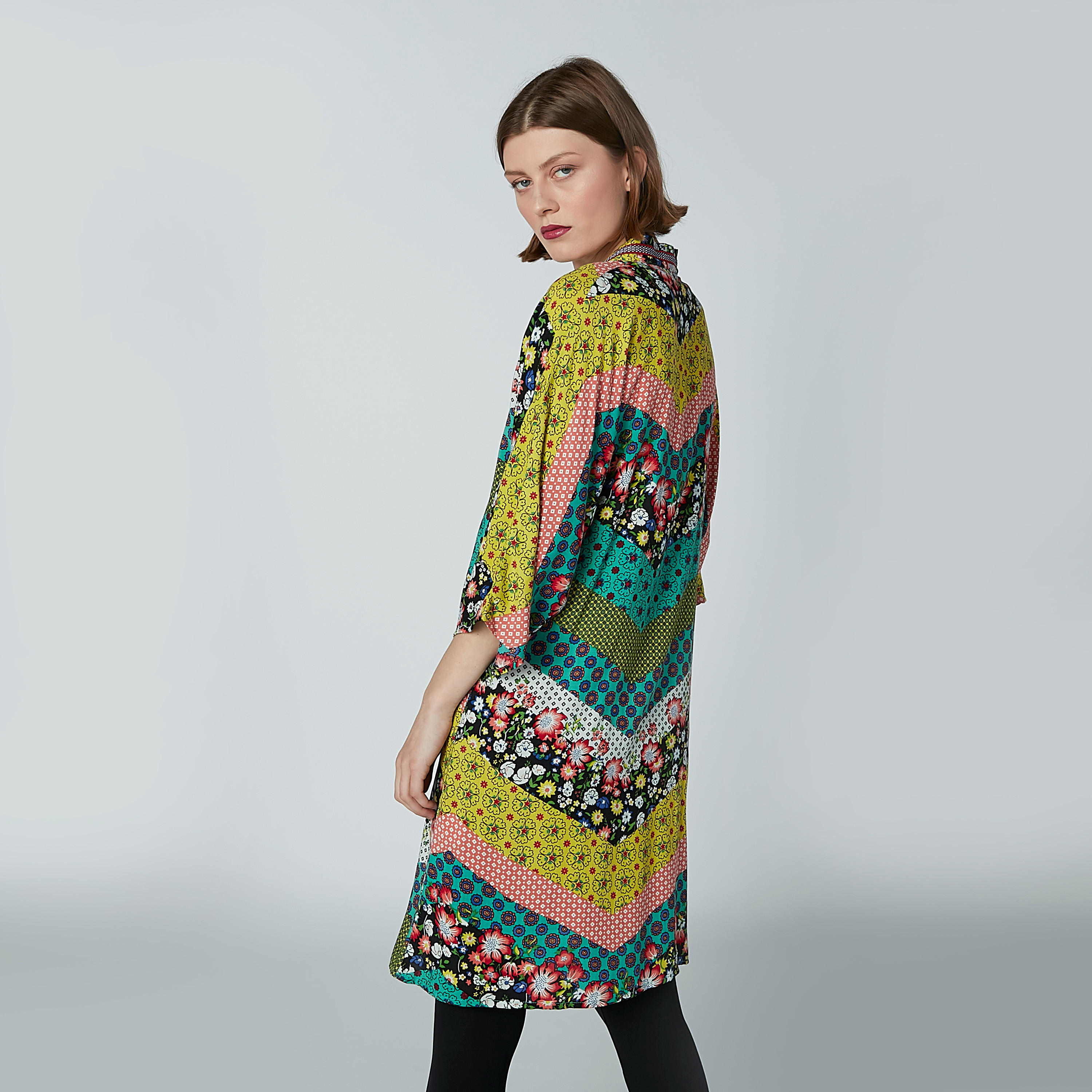 سترة بأكمام 3/4 وأربطة وطبعات-women-winterwear-cardigansandjumpers-cardigans-image-5