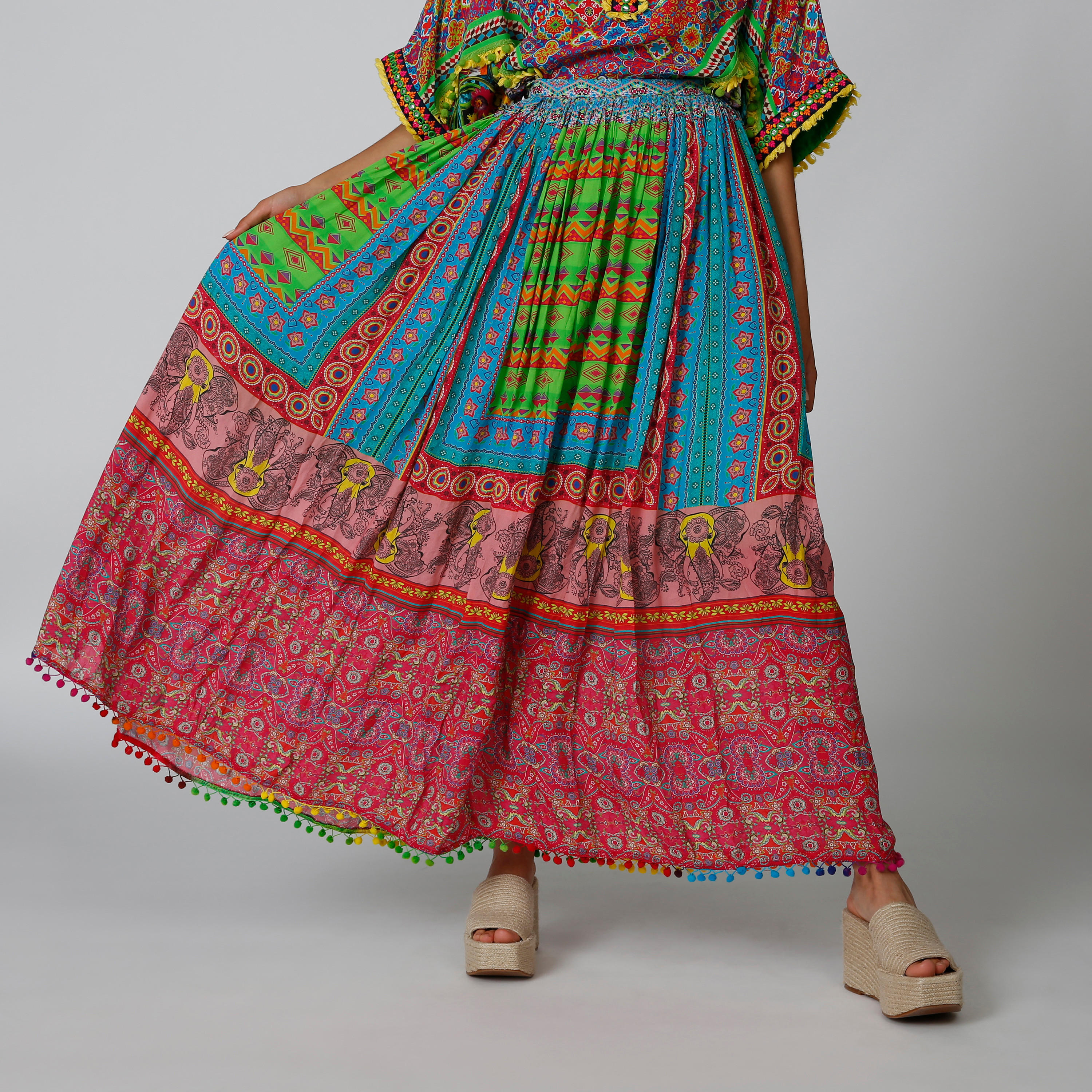 تنورة ماكسي إيه لاين بخصر مطّاطي وطبعات-women-clothing-bottoms-skirts-image-3