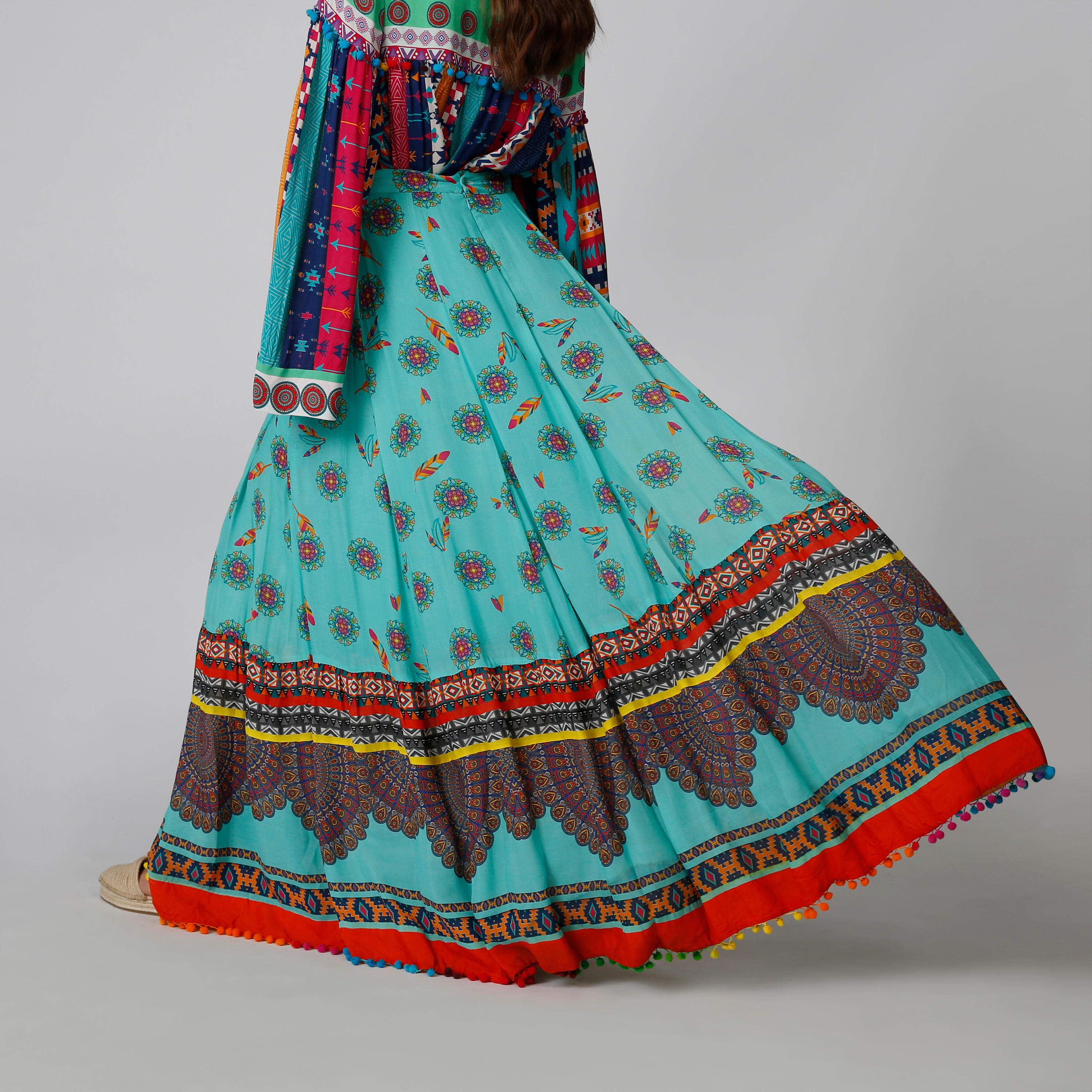 تنورة ماكسي إيه لاين بتفاصيل بوم بوم وطبعات-women-clothing-bottoms-skirts-image-4
