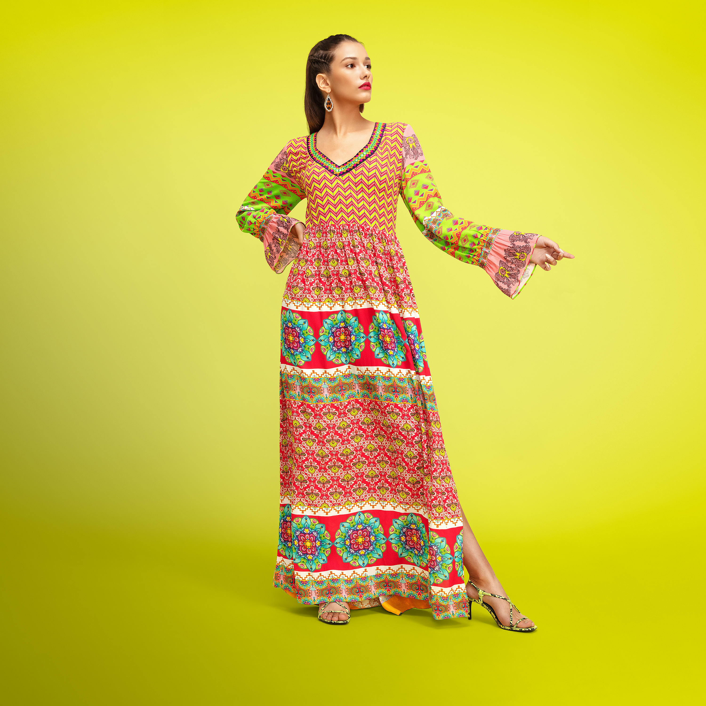 فستان طويل إيه لاين بياقة V وأكمام جرس وطبعات-women-clothing-dresses-image-1