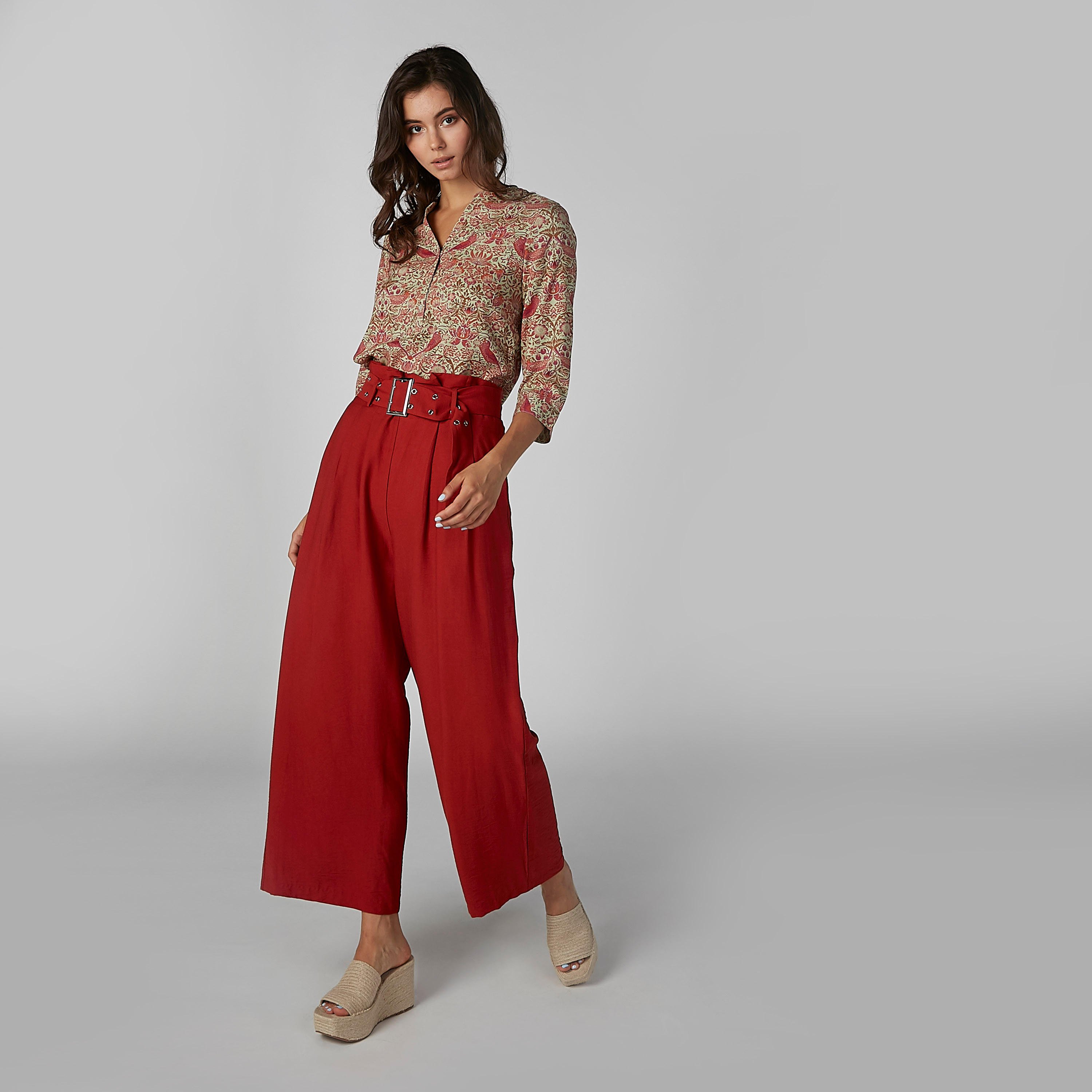 بلوزة مستدامة بياقة ماندارين وأكمام 3/4 وطبعات-women-clothing-shirtsandblouses-blouses-image-5