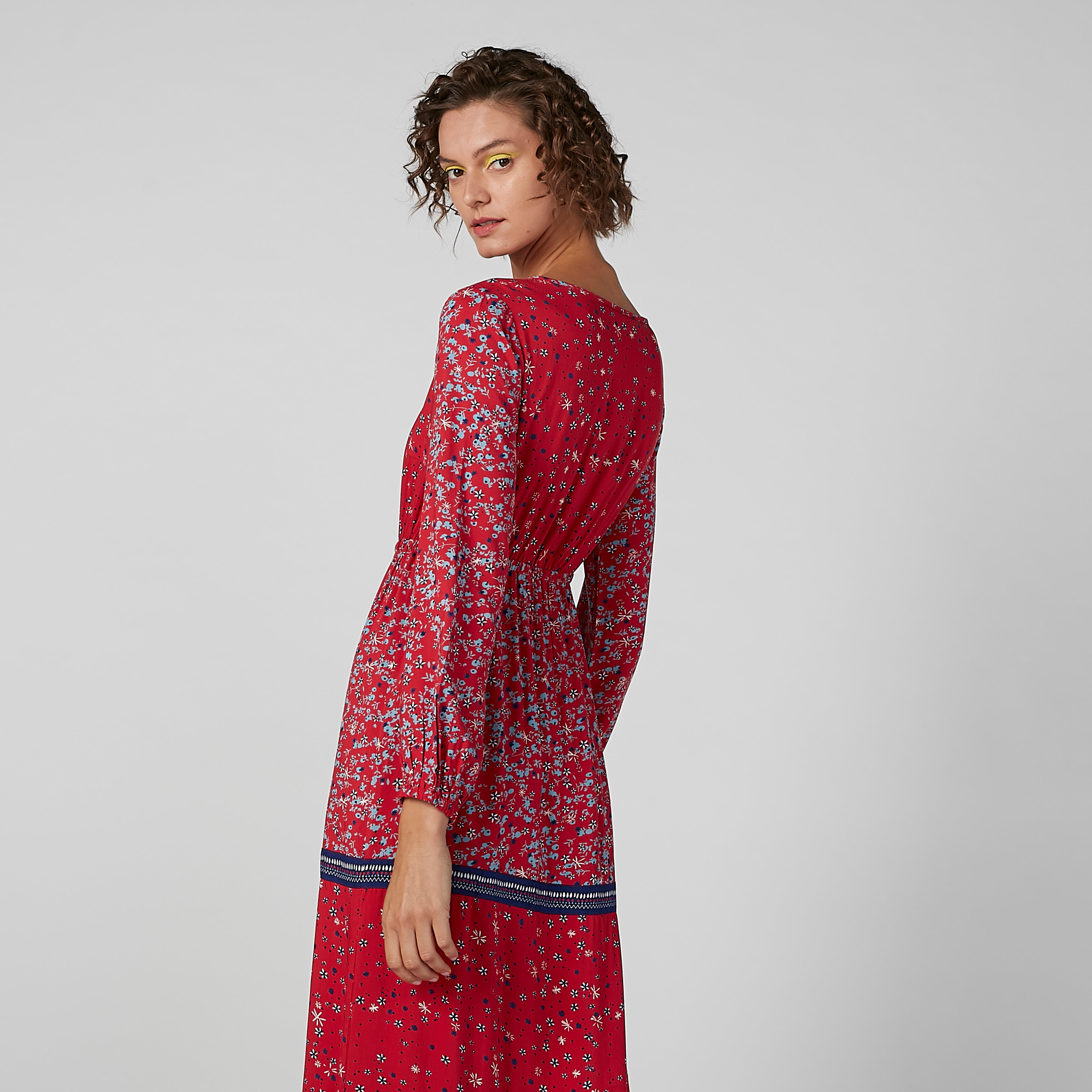 فستان طويل مستدام بأكمام طويلة وأربطة وطبعات-women-clothing-dresses-image-4