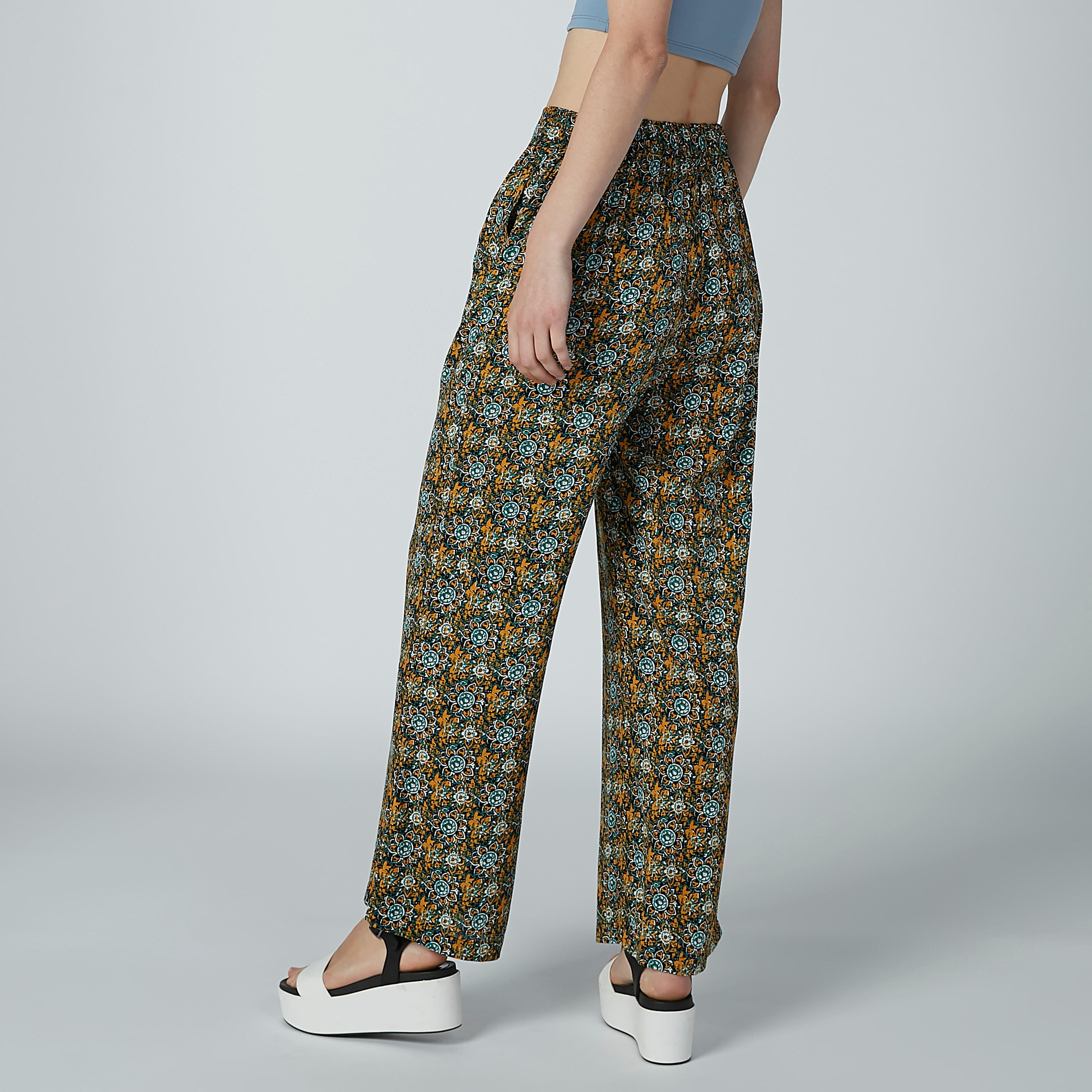 بنطال بالازو بخصر متوسط الارتفاع وجيوب وطبعات-women-clothing-bottoms-trousers-image-3