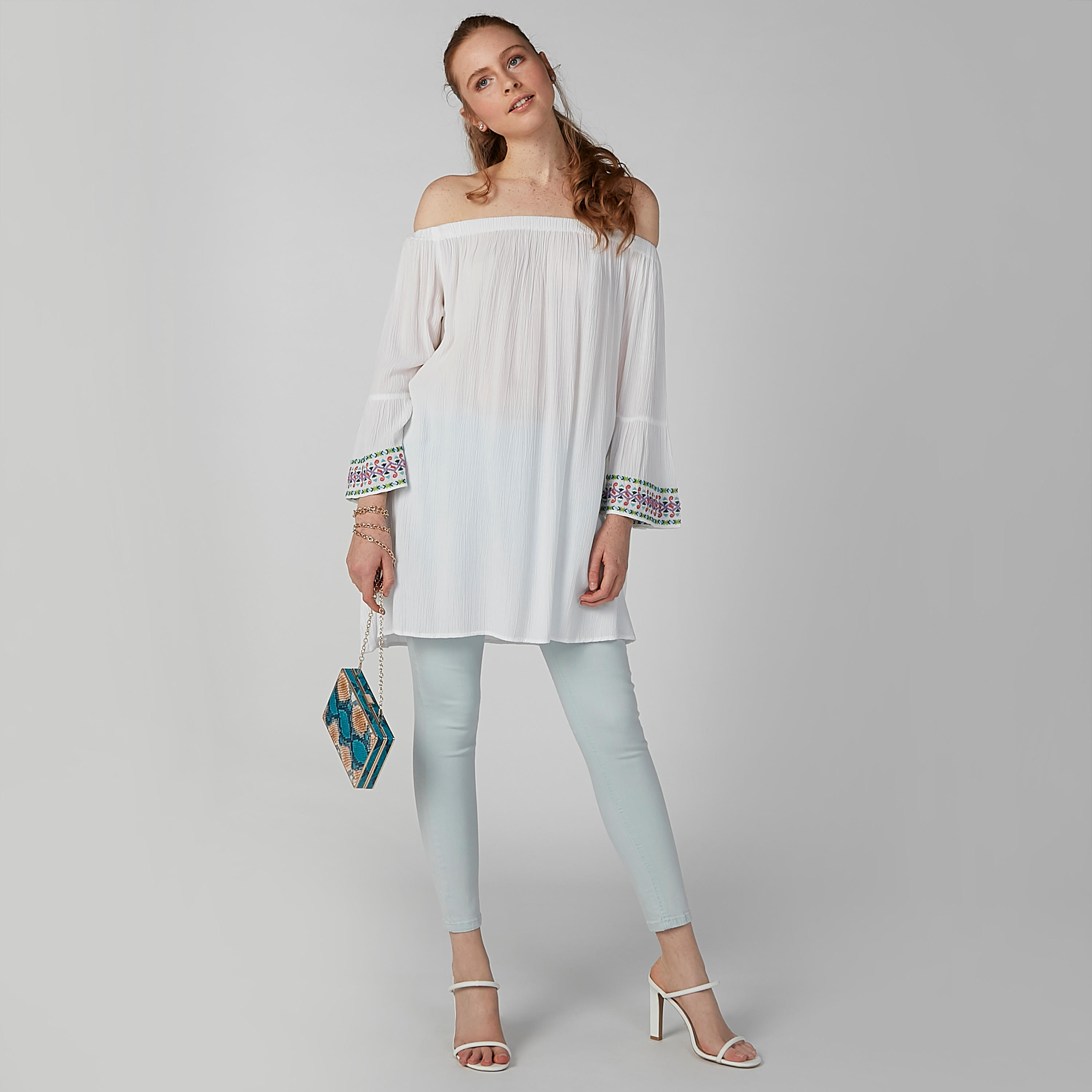 تونيك مطرّز بأكتاف مكشوفة وأكمام واسعة-women-clothing-shirtsandblouses-blouses-image-2