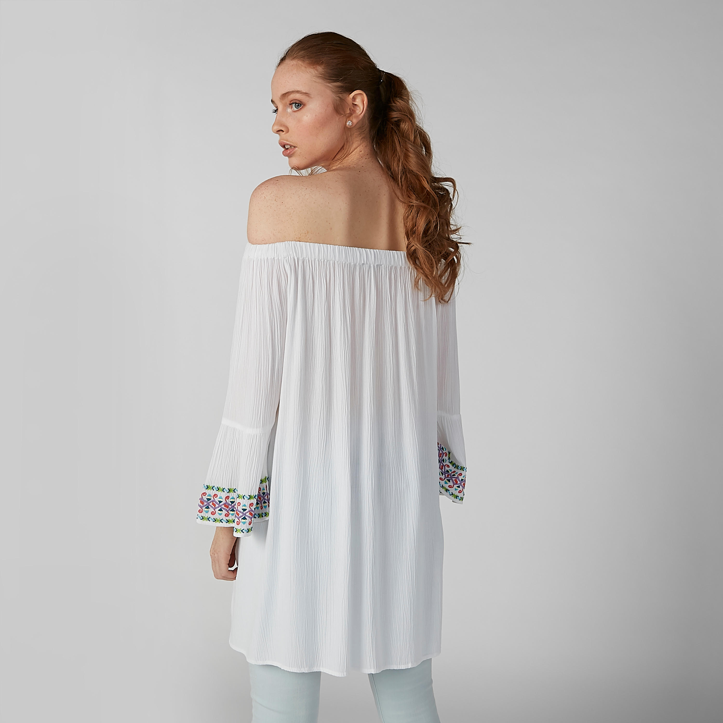 تونيك مطرّز بأكتاف مكشوفة وأكمام واسعة-women-clothing-shirtsandblouses-blouses-image-4