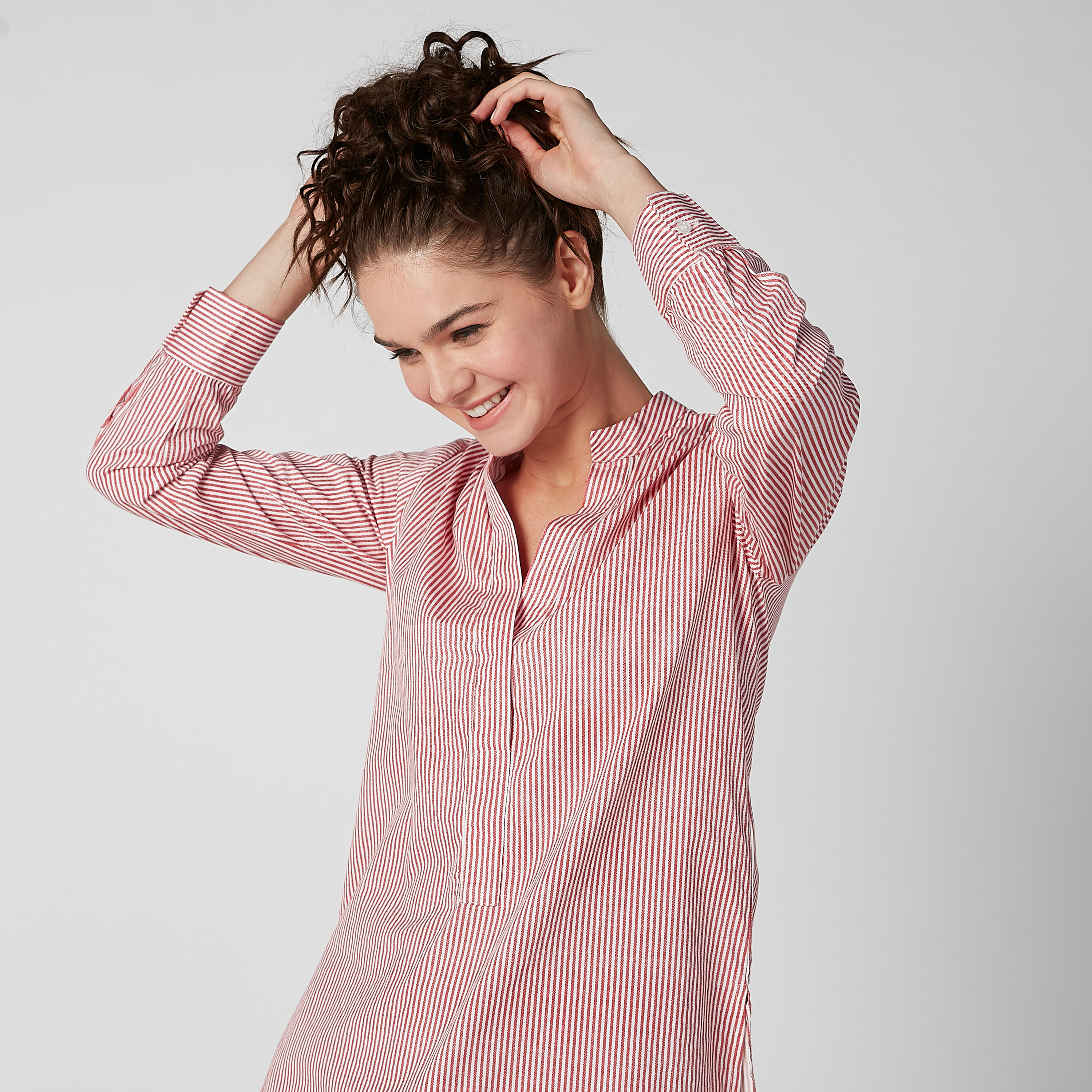 بلوزة طويلة مقلمة بأكمام طويلة وحواف غير مستوية-women-clothing-shirtsandblouses-blouses-image-3