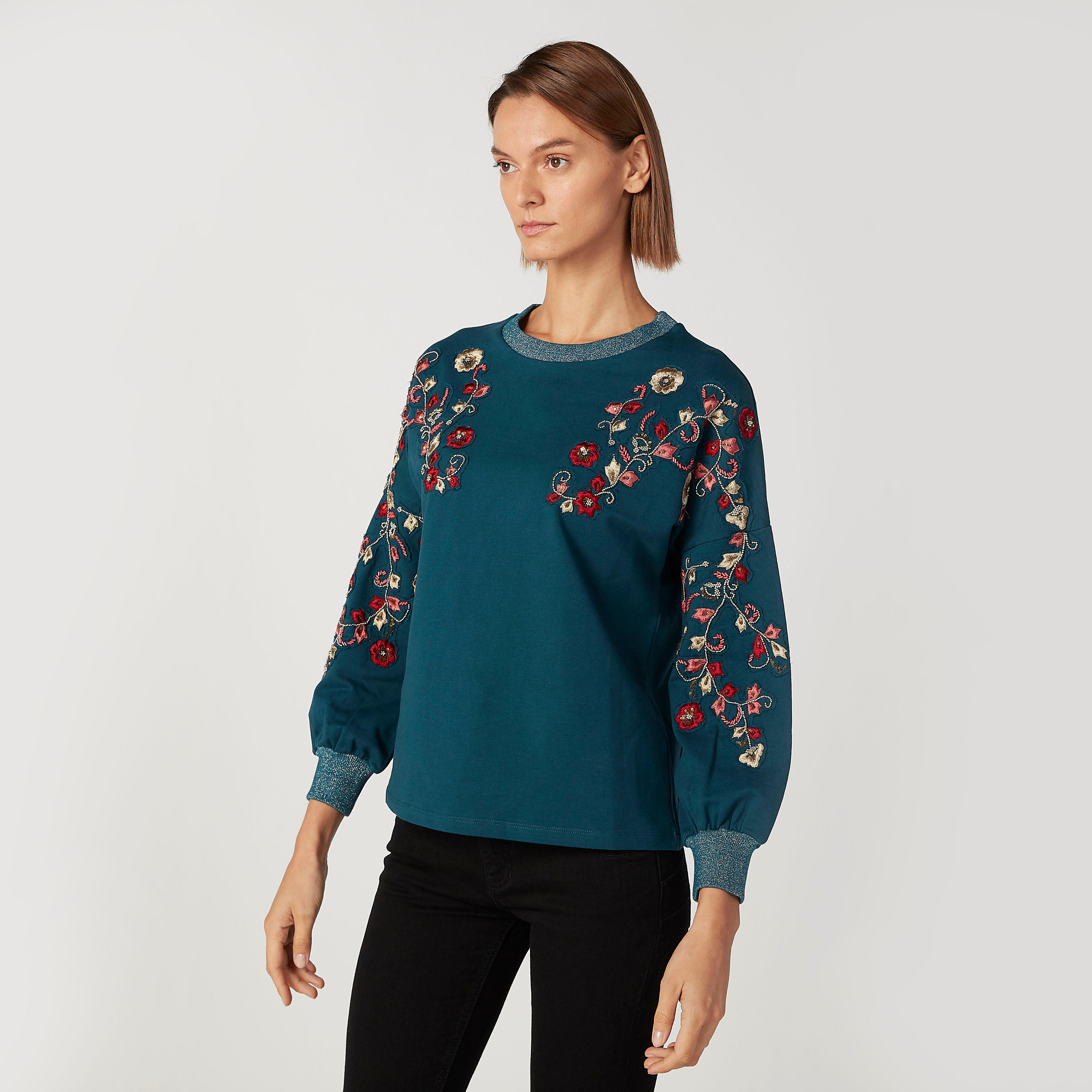 كنزة  مطرّزة بياقة مستديرة وأكمام طويلة -women-clothing-cardigansandjumpers-jumpers-image-5
