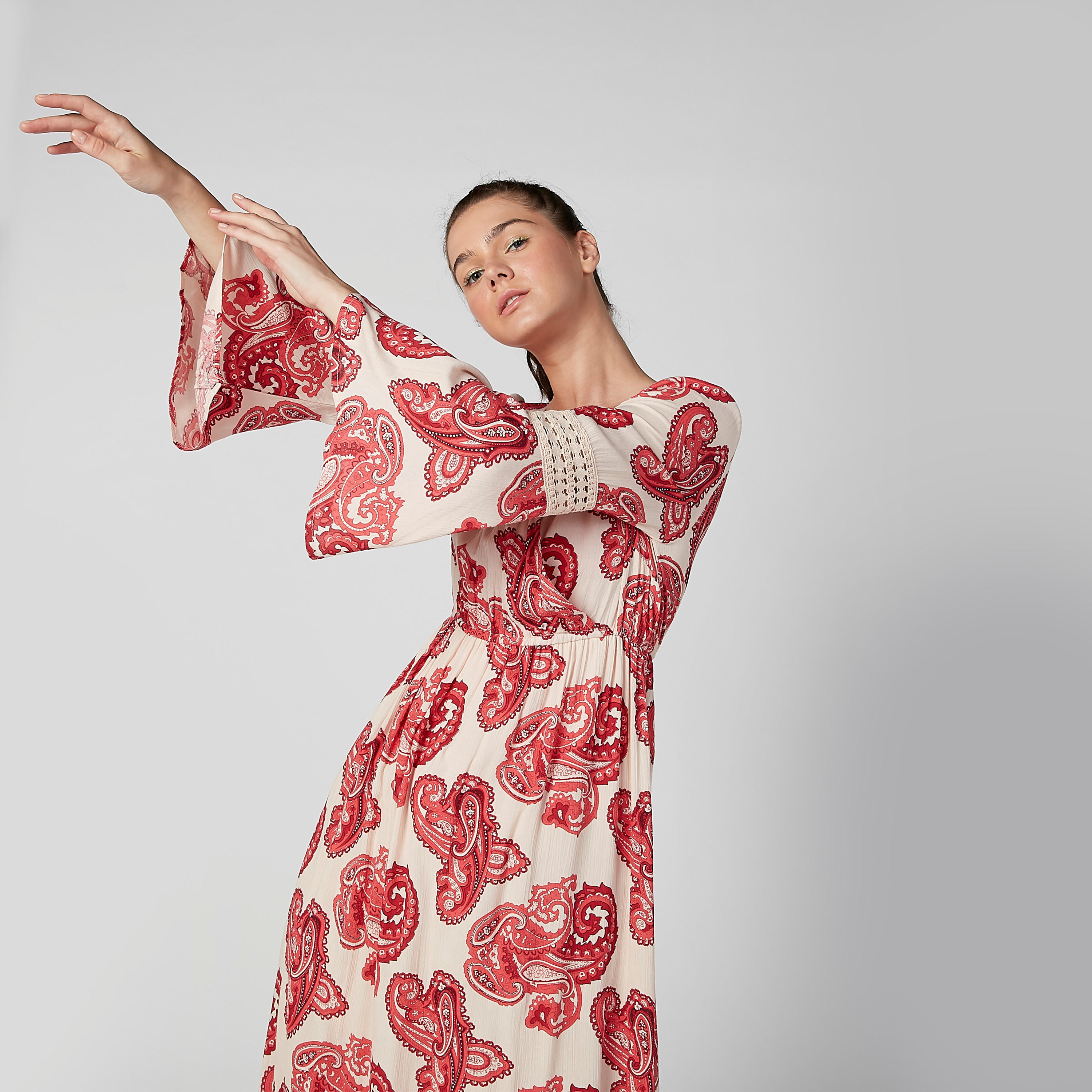 فستان مستدام إيه لاين بياقة V وأكمام عريضة وطبعات-women-clothing-dresses-image-2