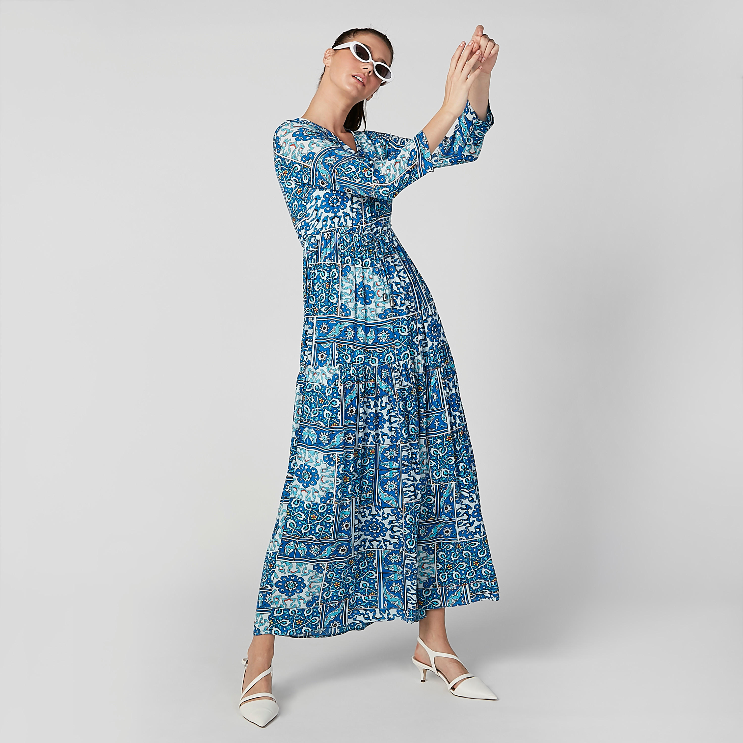 فستان إيه لاين طويل بياقة V وأكمام طويلة وطبعات-women-clothing-dresses-image-2