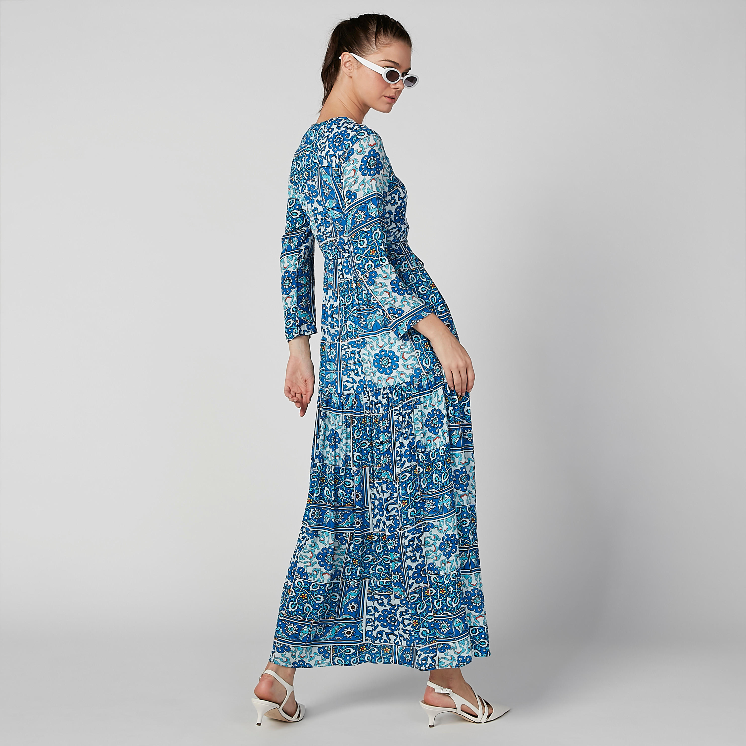 فستان إيه لاين طويل بياقة V وأكمام طويلة وطبعات-women-clothing-dresses-image-5
