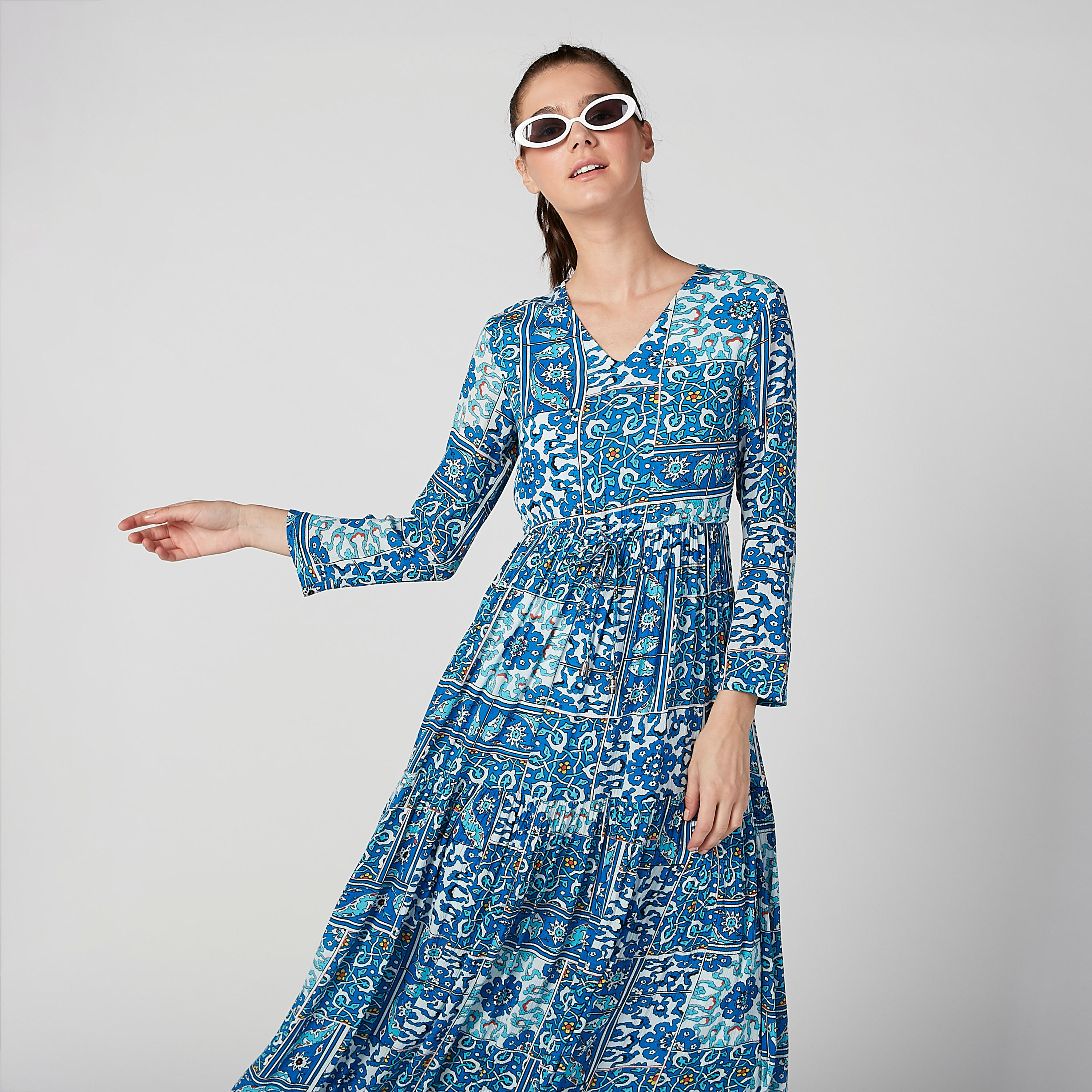 فستان إيه لاين طويل بياقة V وأكمام طويلة وطبعات-women-clothing-dresses-image-6