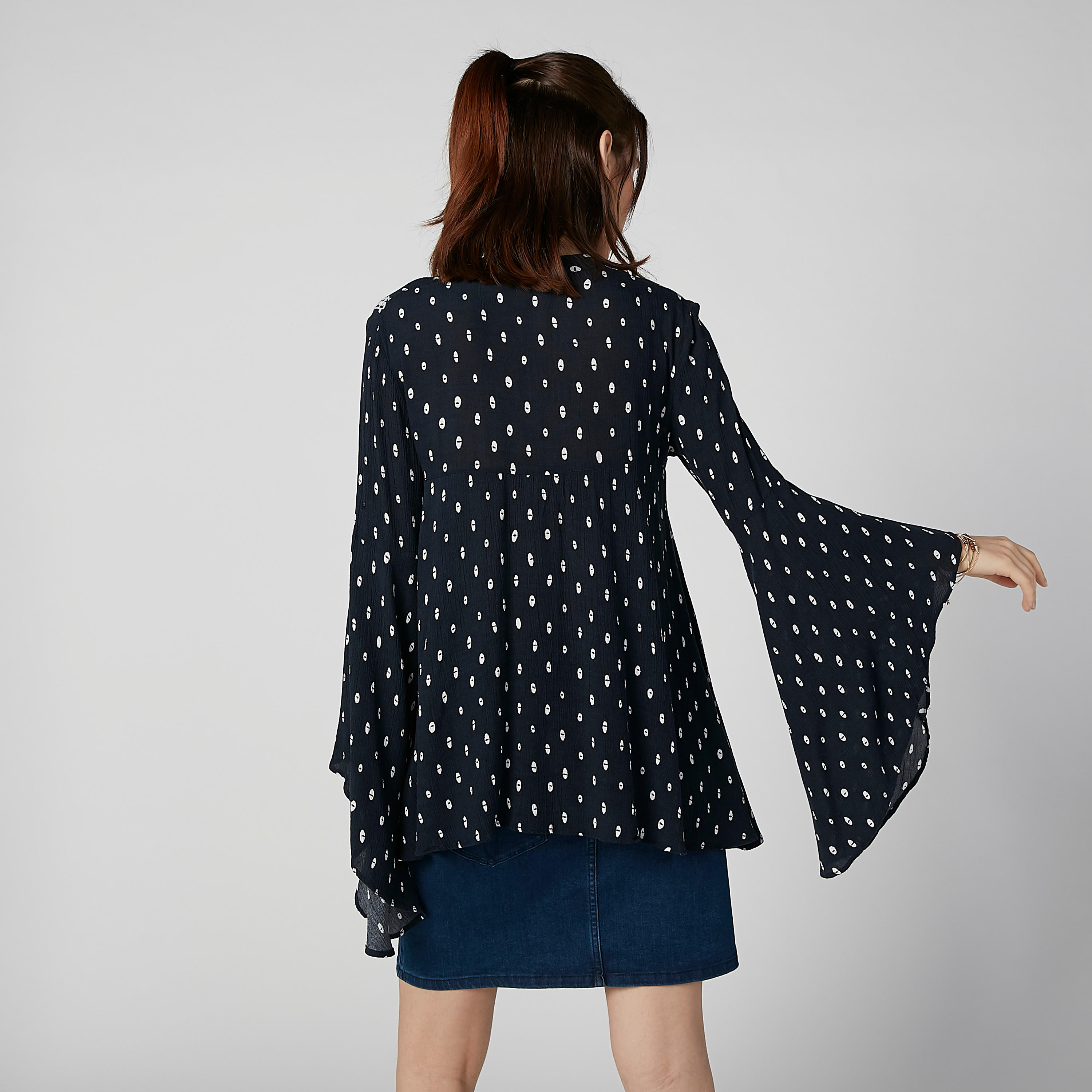 بلوزة مستدام بأكمام واسعة وأربطة وطبعات -women-clothing-shirtsandblouses-blouses-image-3