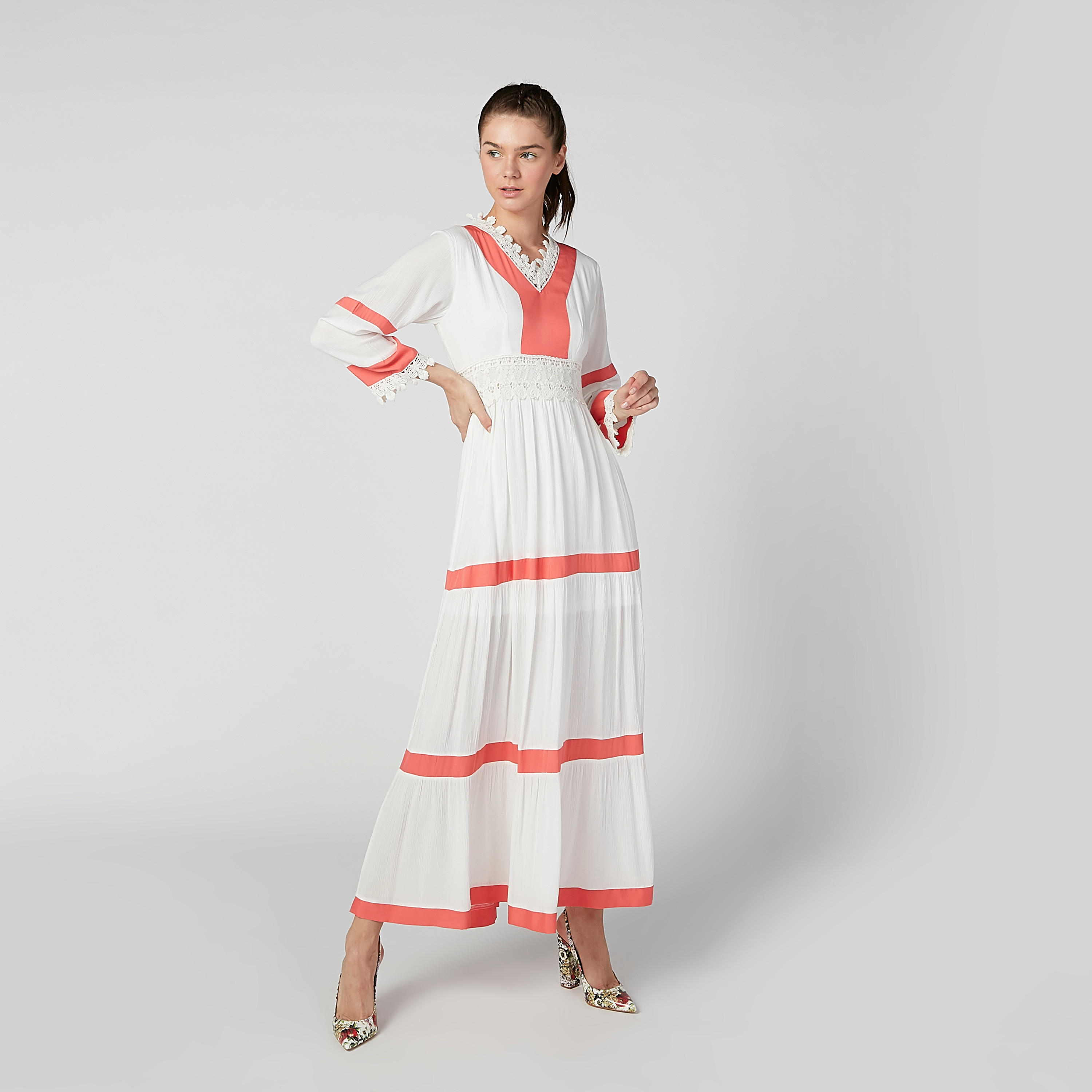 فستان إيه لاين طويل بارز الملمس بأكمام طويلة وتفاصيل دانتيل-women-clothing-dresses-image-2