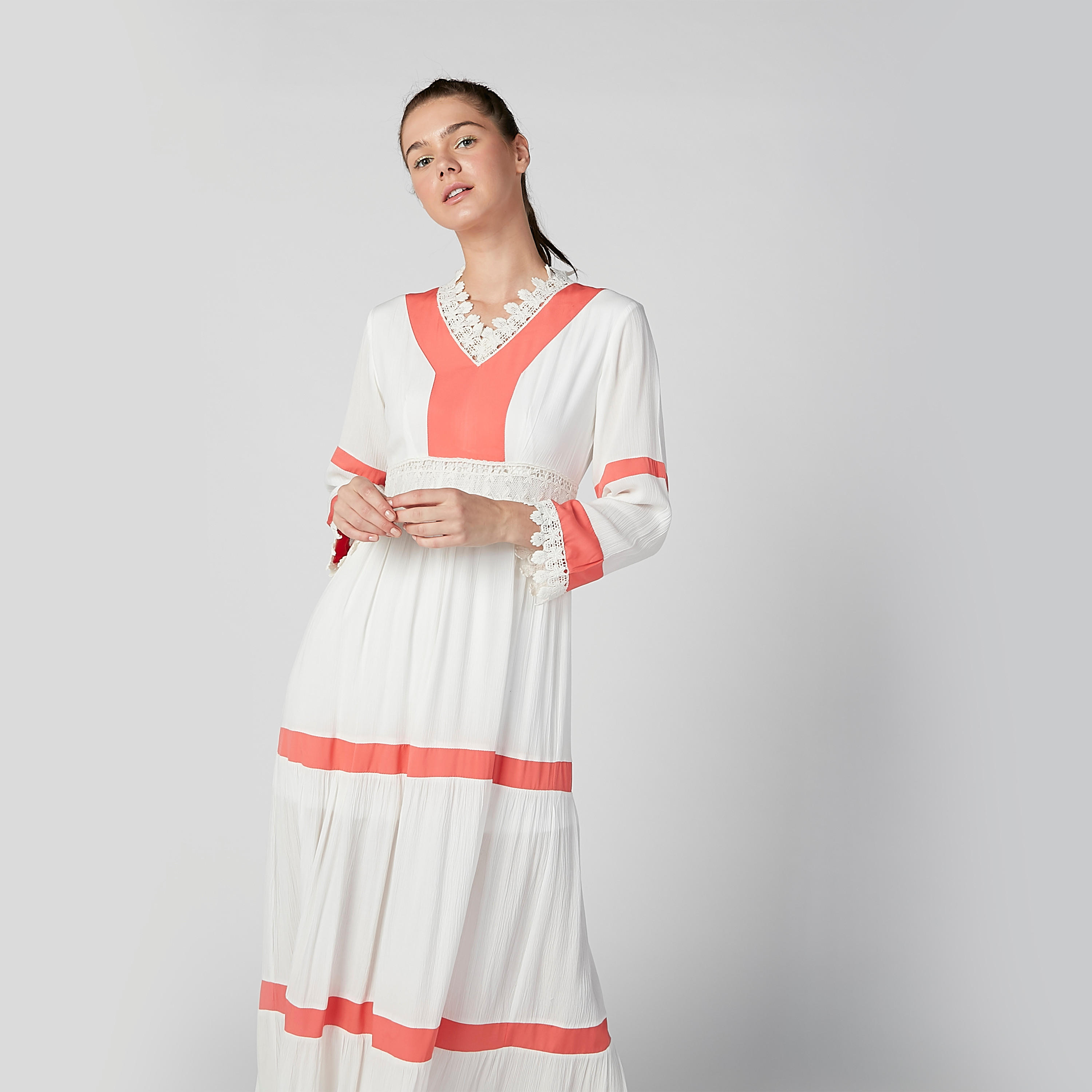فستان إيه لاين طويل بارز الملمس بأكمام طويلة وتفاصيل دانتيل-women-clothing-dresses-image-3