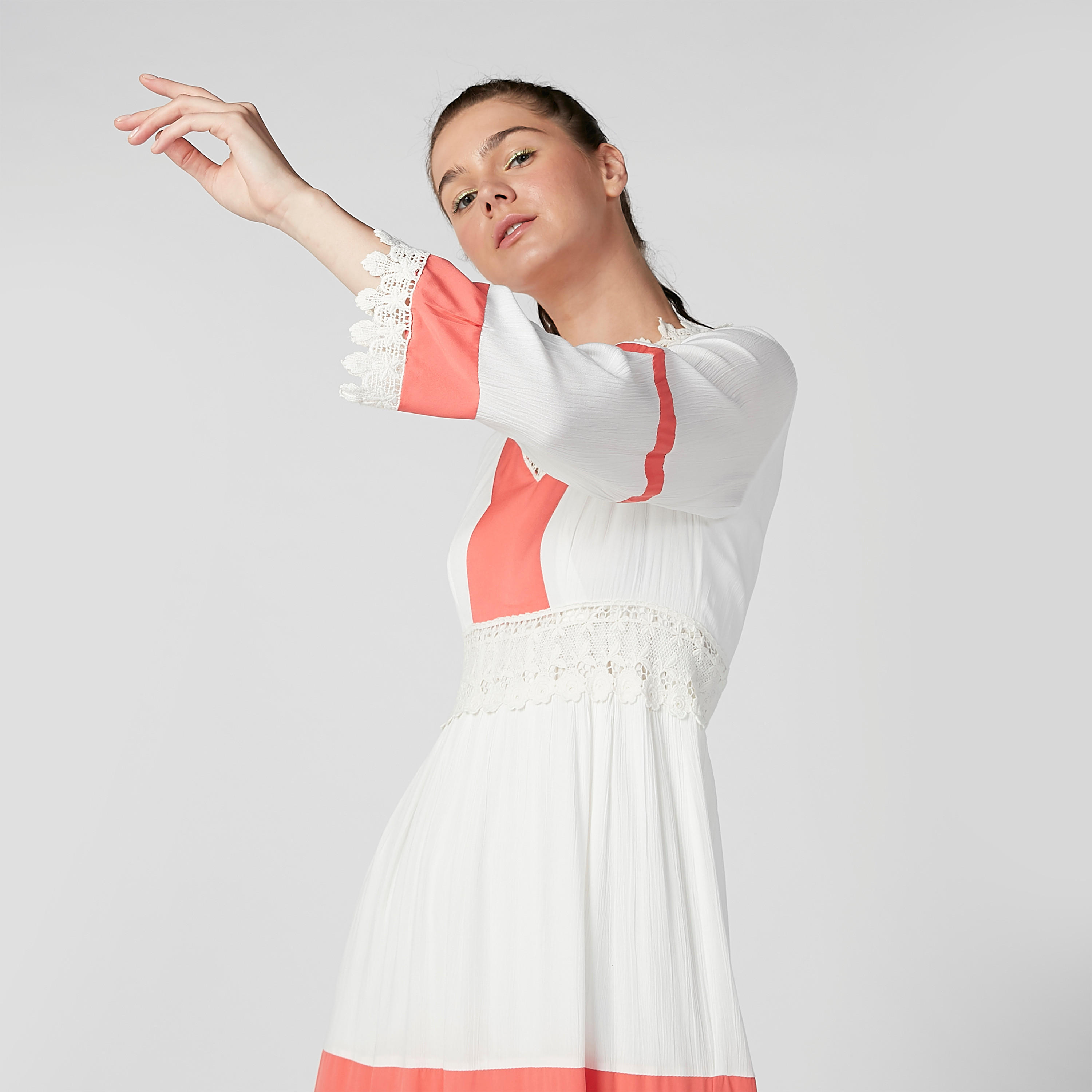 فستان إيه لاين طويل بارز الملمس بأكمام طويلة وتفاصيل دانتيل-women-clothing-dresses-image-5
