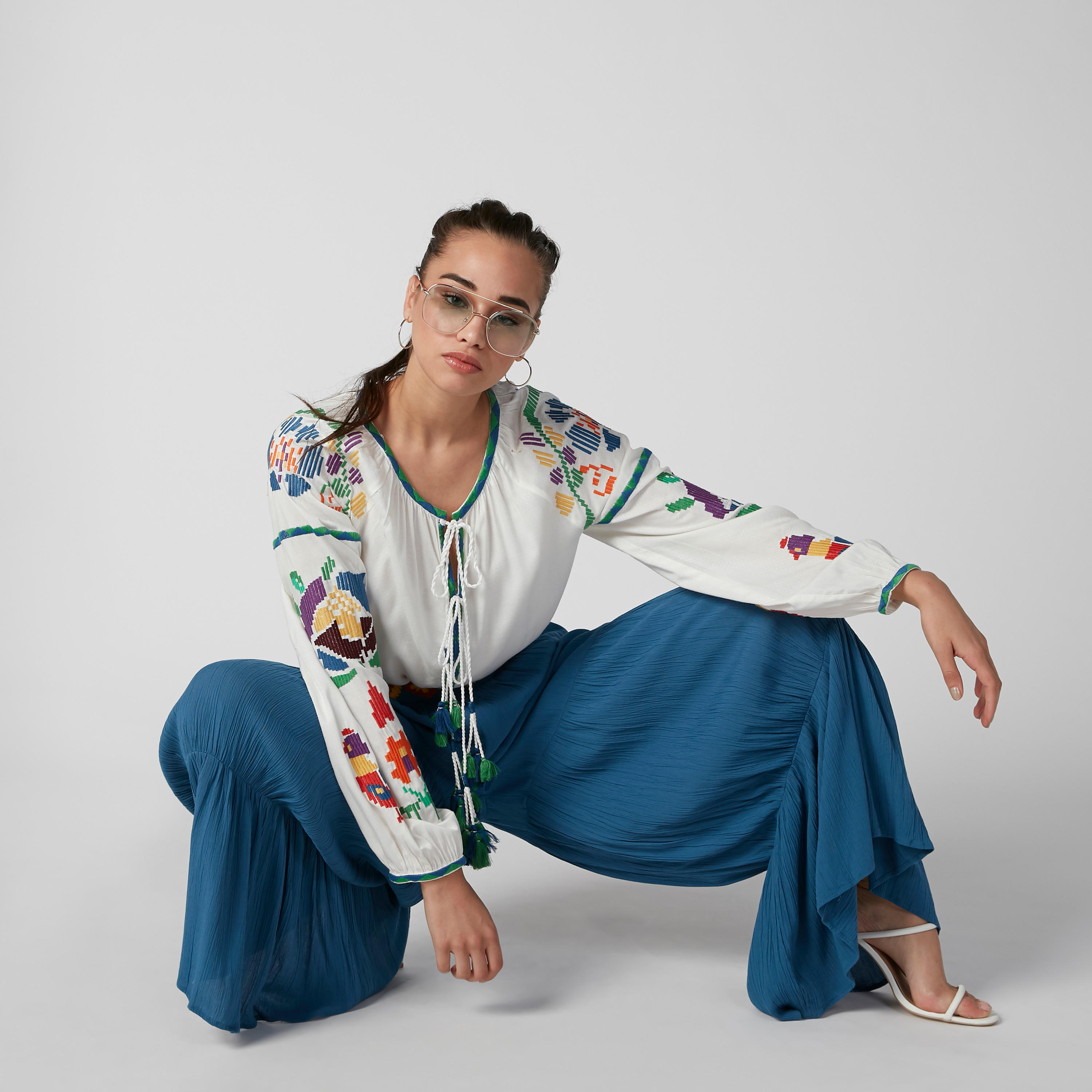 بنطلون بالازو مستدام بارز الملمس بخصر مرتفع-women-clothing-bottoms-trousers-image-3