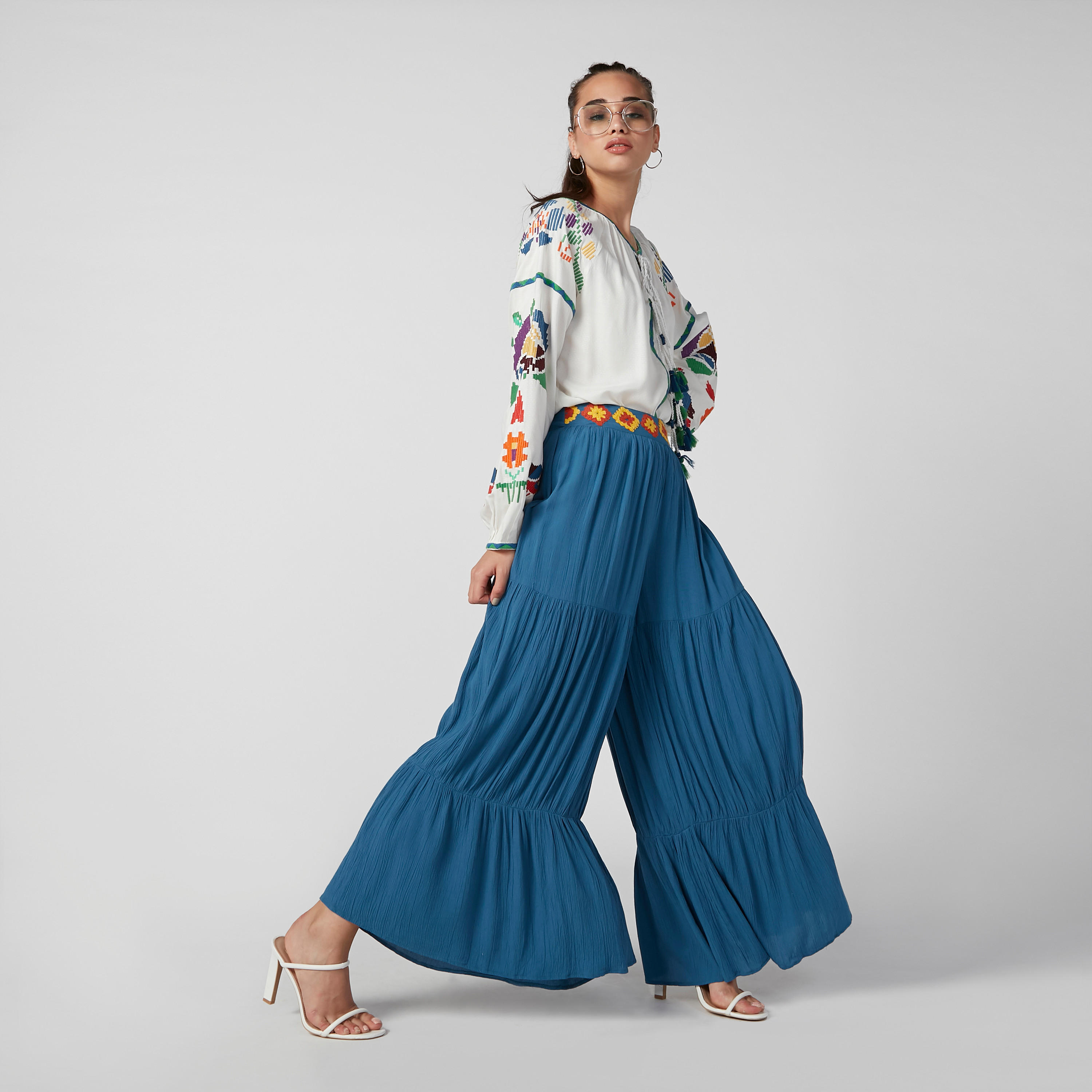 بنطلون بالازو مستدام بارز الملمس بخصر مرتفع-women-clothing-bottoms-trousers-image-1